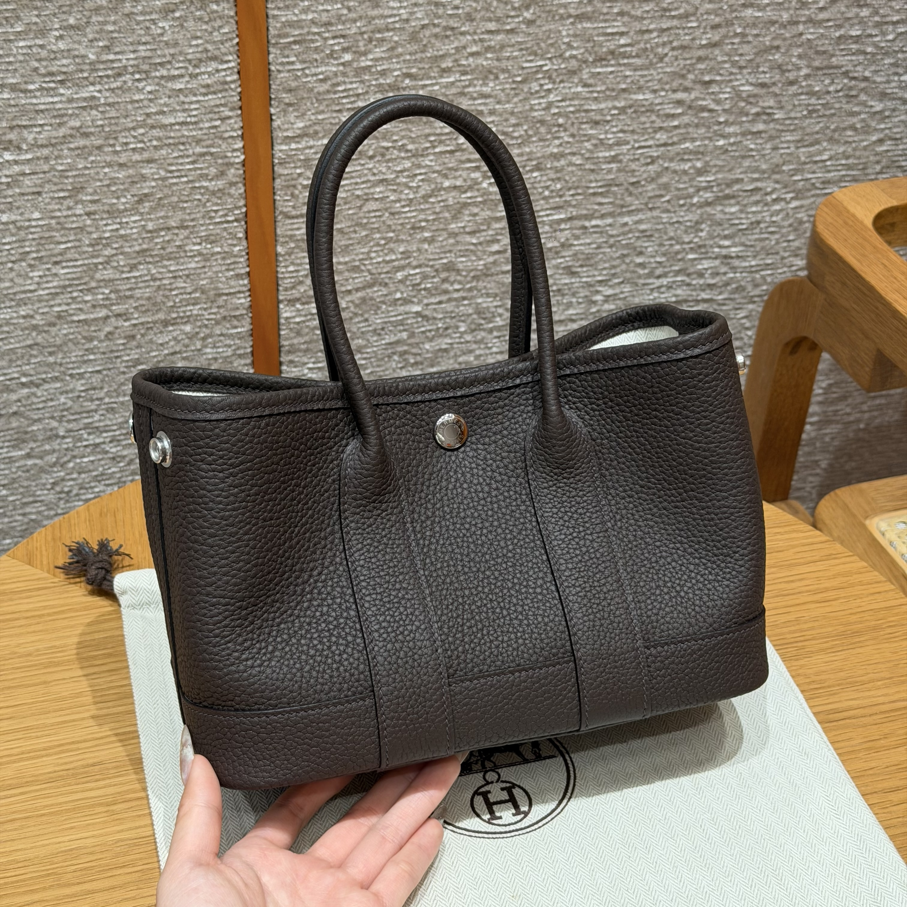 Hermes Ebene Negonda Garden Party 23