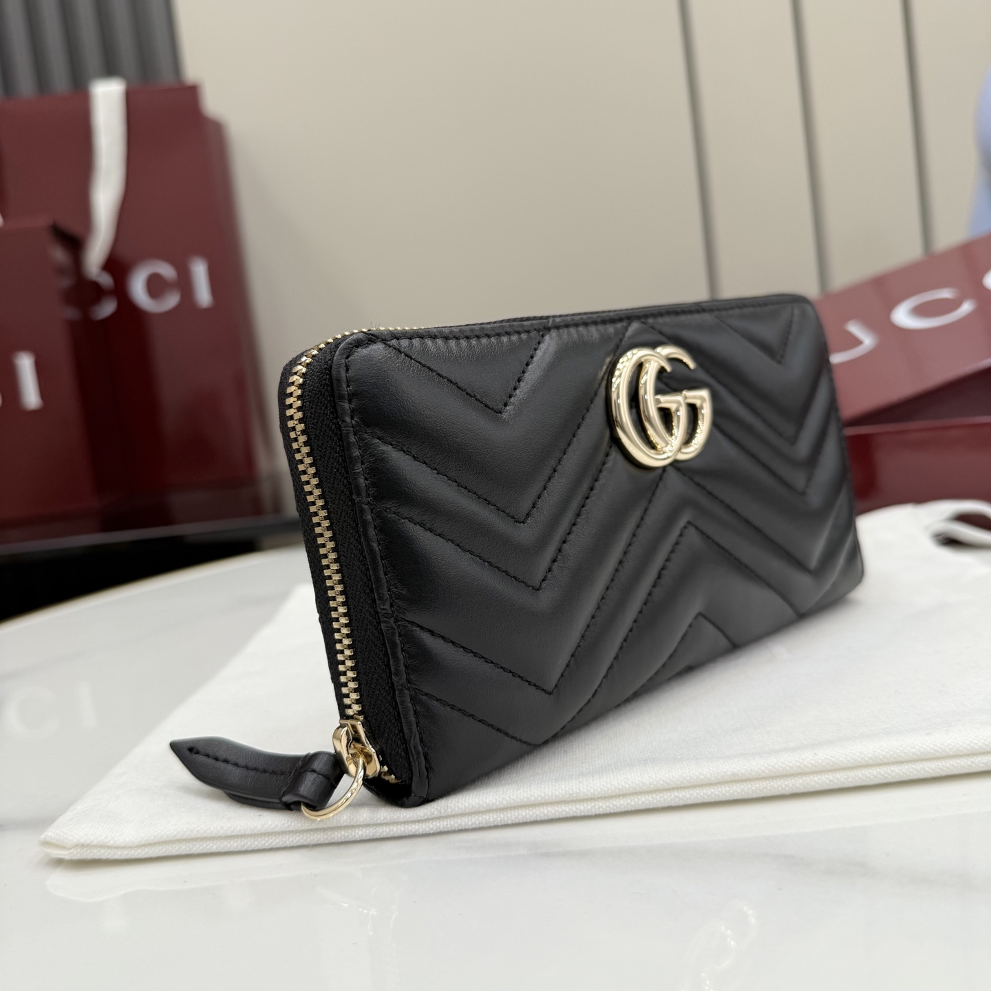 Gucci GG Marmont zip around wallet 443123