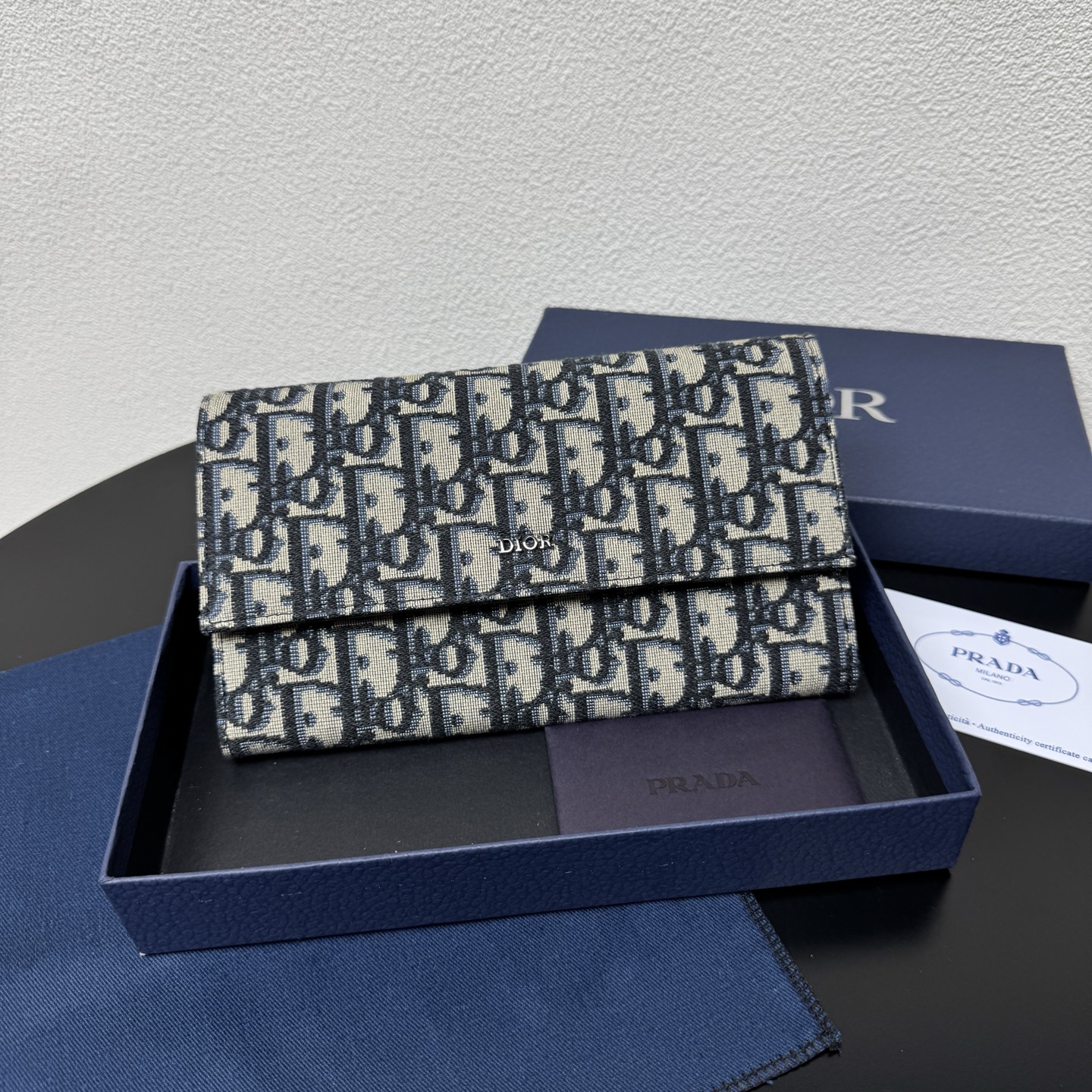 Dior Gravity Long wallet