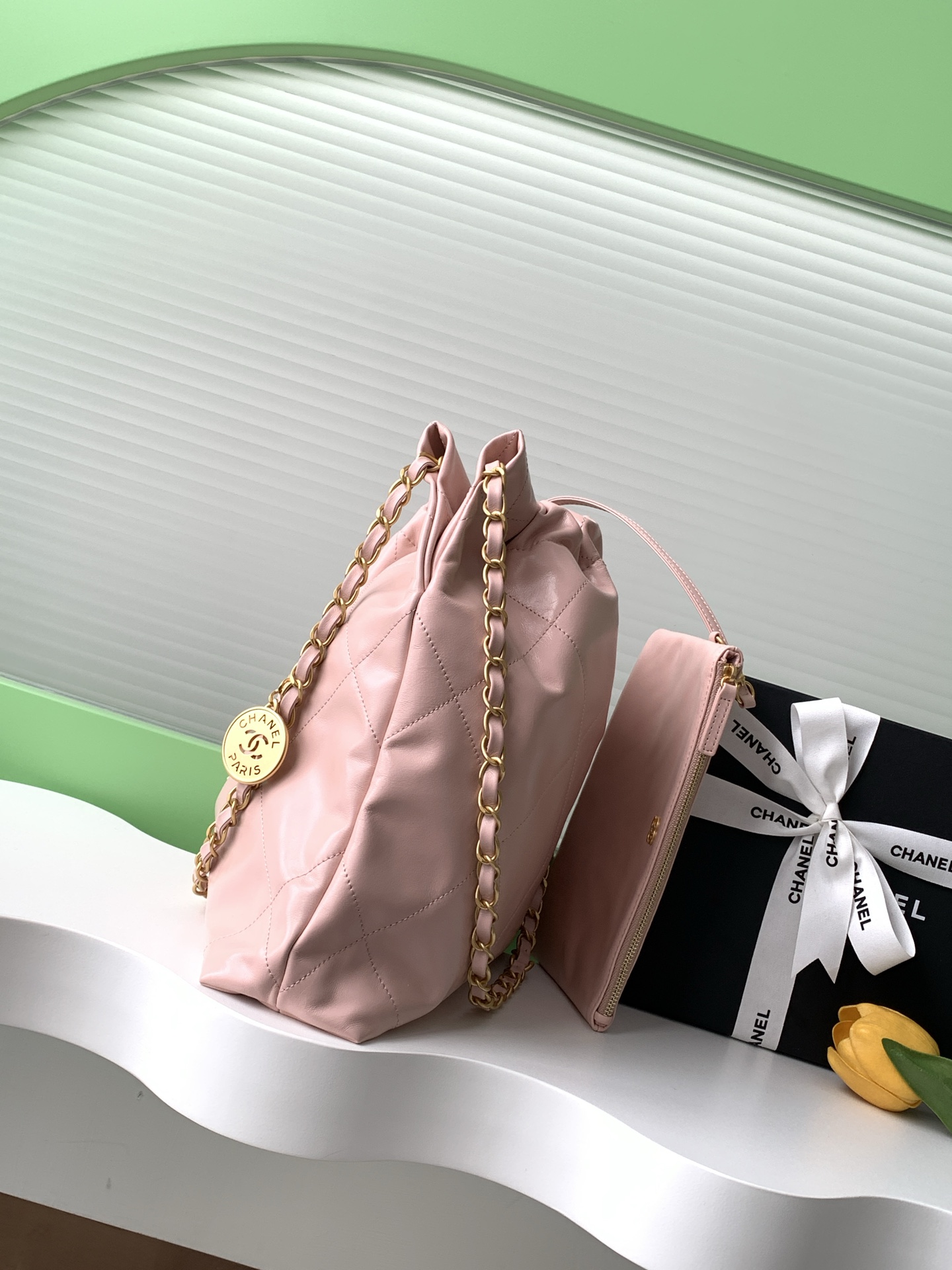 Chanel 22 Small Handbag in Pink Shiny Calfskin AS3260
