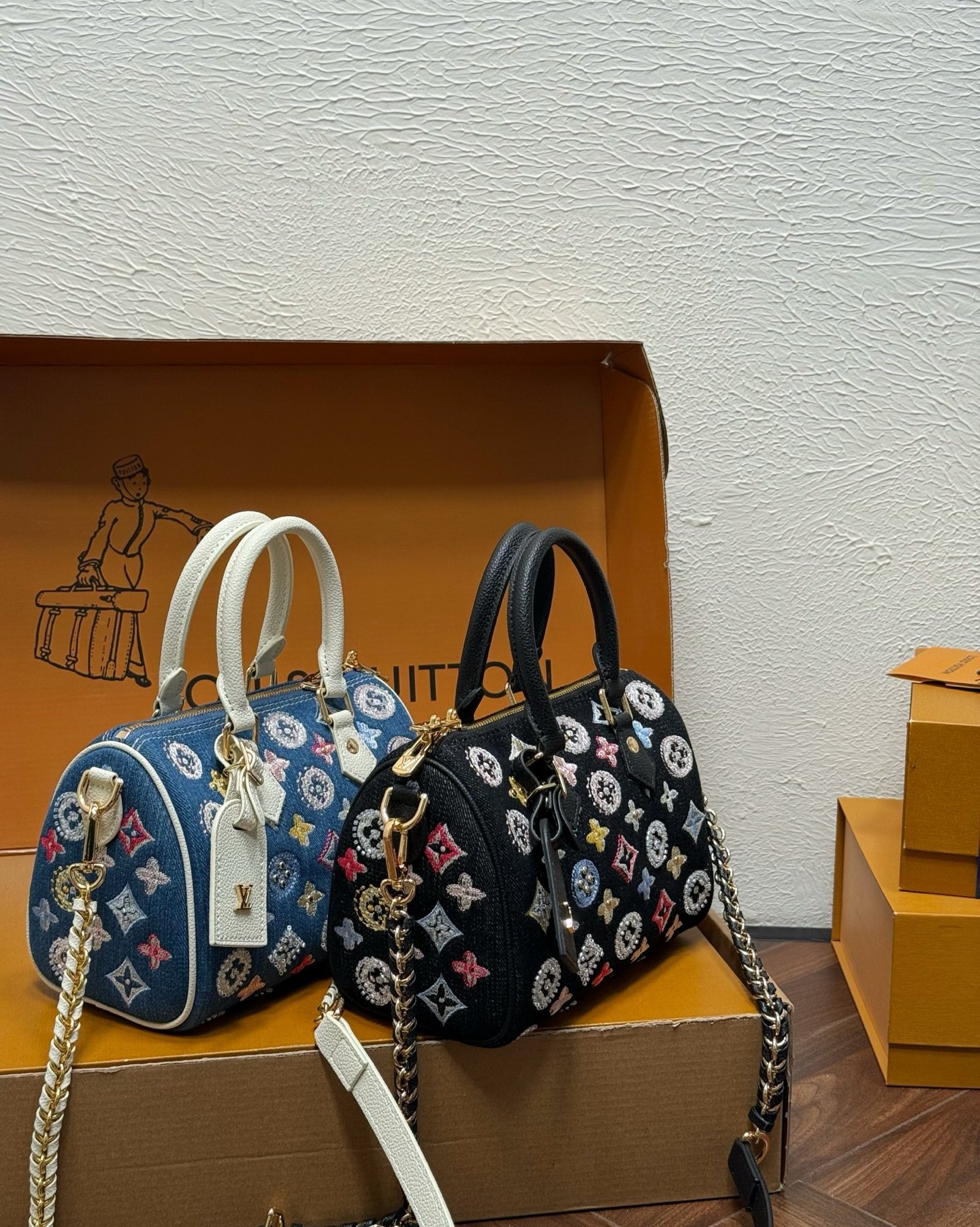 Louis Vuitton LV Speedy 20  Multicolor Embroidery Jacquard Denim Boston Top Handle Crossbody Bag - KAIROO