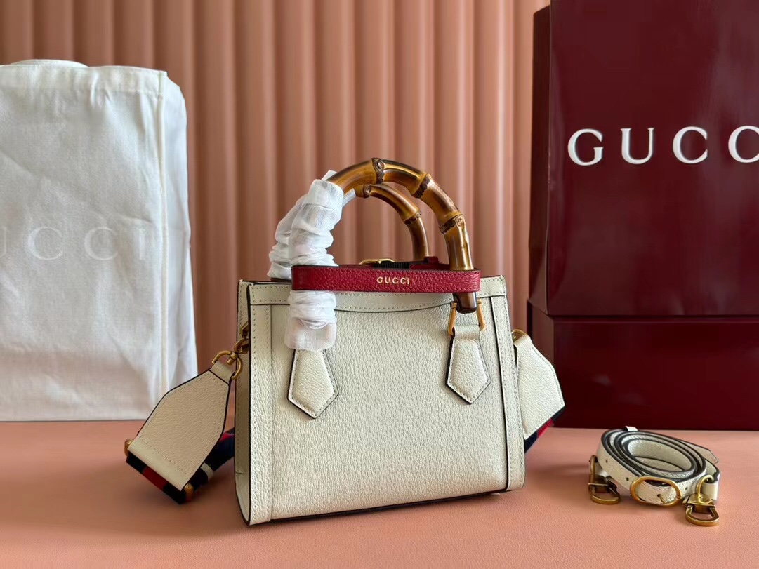 Gucci Diana small tote bag 702732