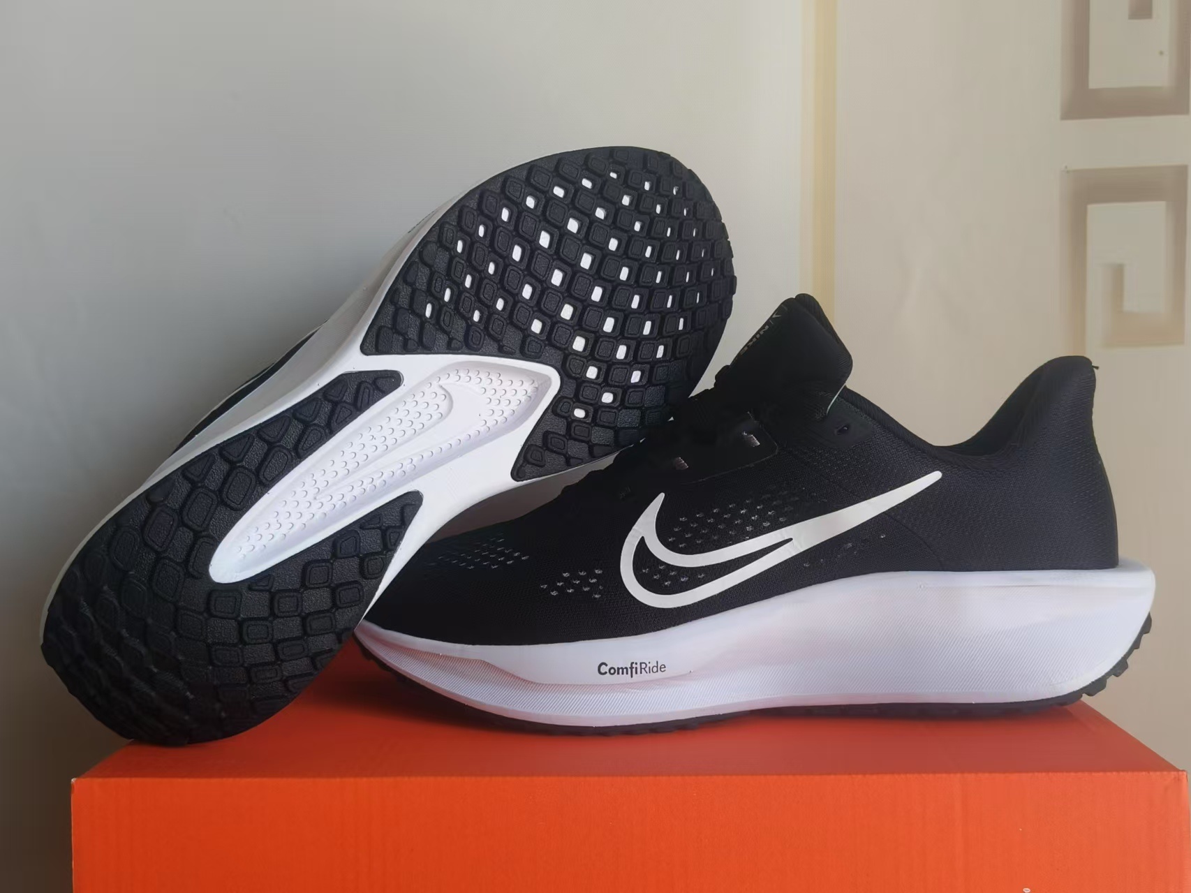 FD6033-001 US Men's Sizes6 to 11 in half sizes Black White Gen6 Shoes tianlong