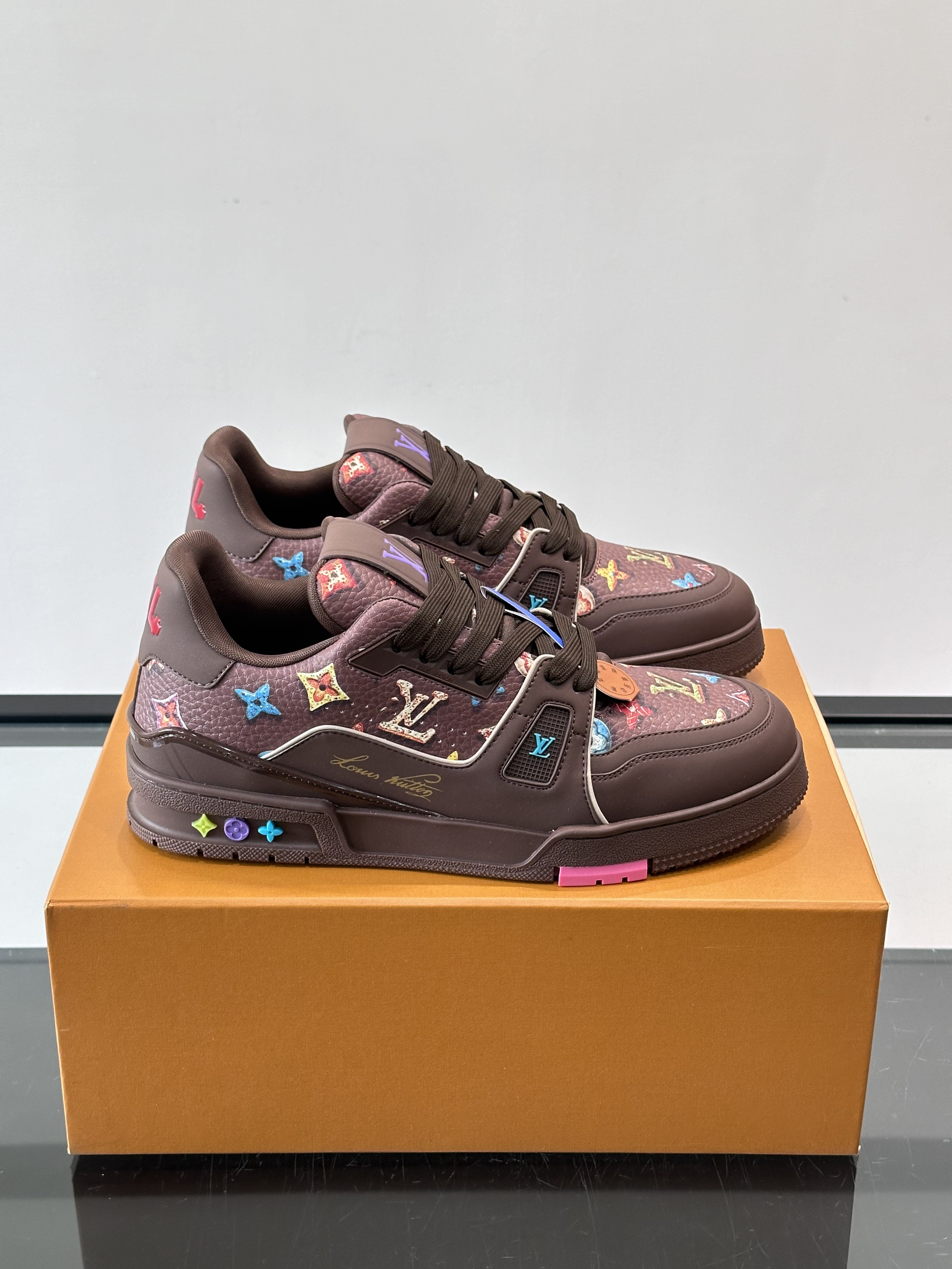 Louis Vuitton LV Unisex Trainer Sneaker