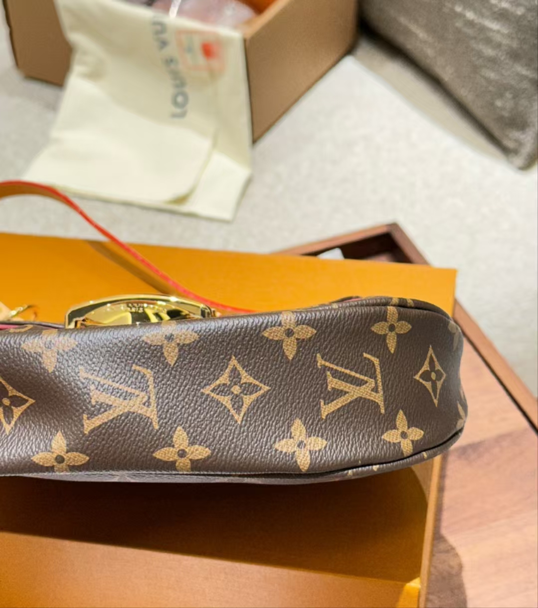 Louis Vuitton LV Old Flower Bag