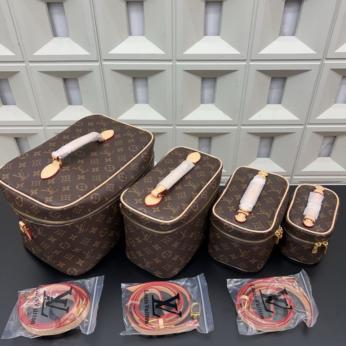 Louis Vuitton LV Nice Vanity Case Monogram Brown Coated Canvas Vachetta Leather Top Handle Bag - KAIROO