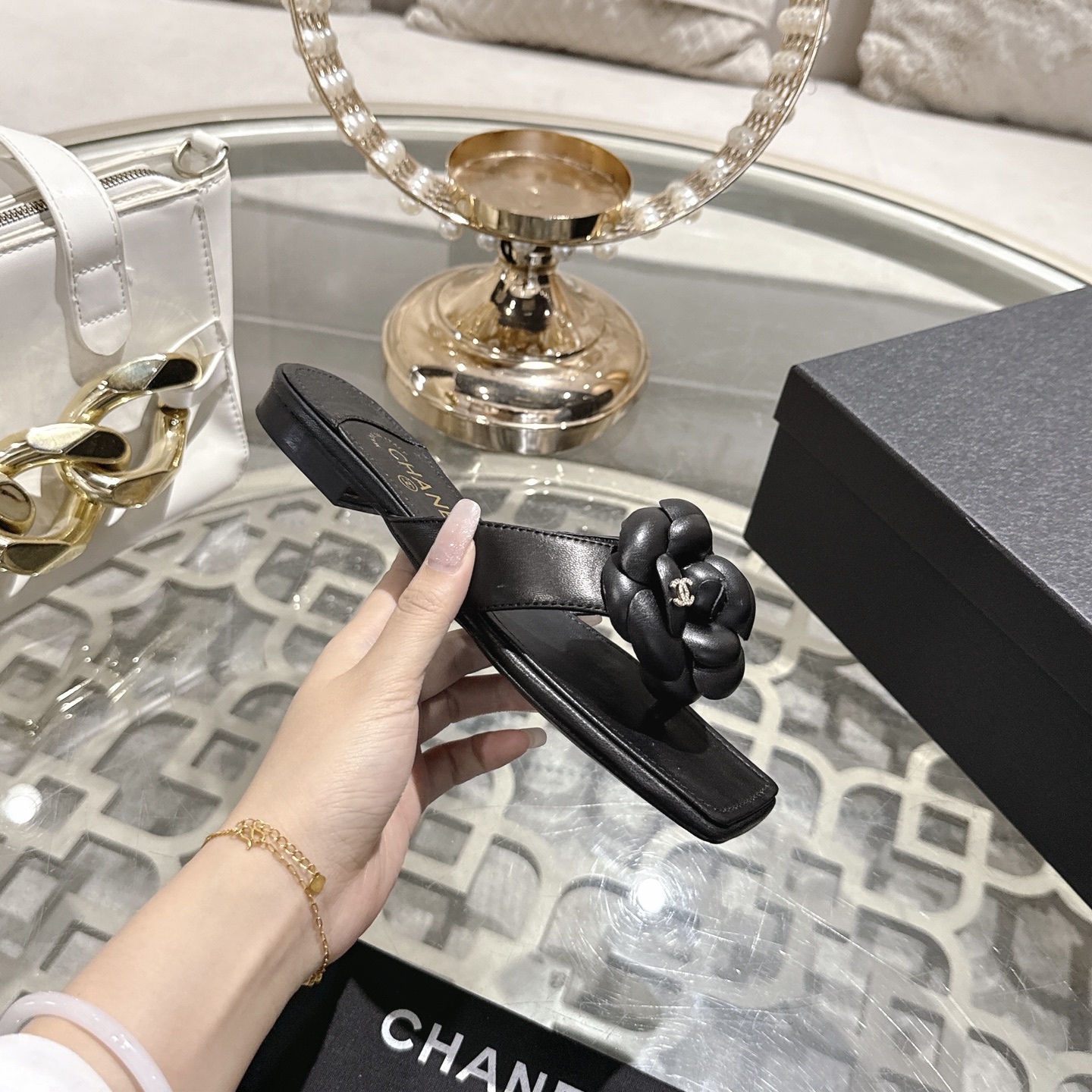 Chanel Leather Flip-flop