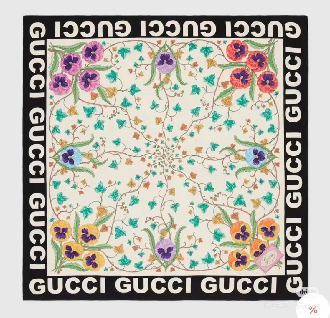 Gucci Silk Square 90
