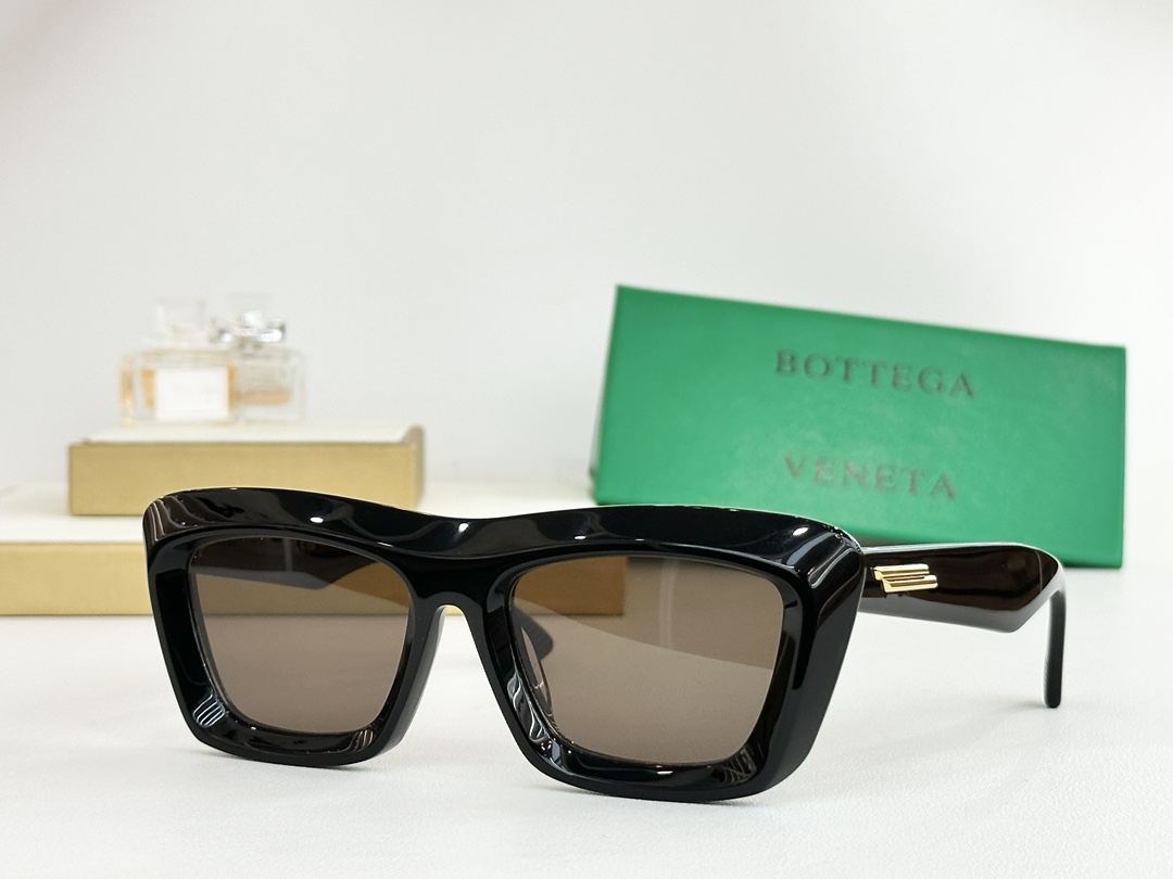 Bottega Sunglasses
