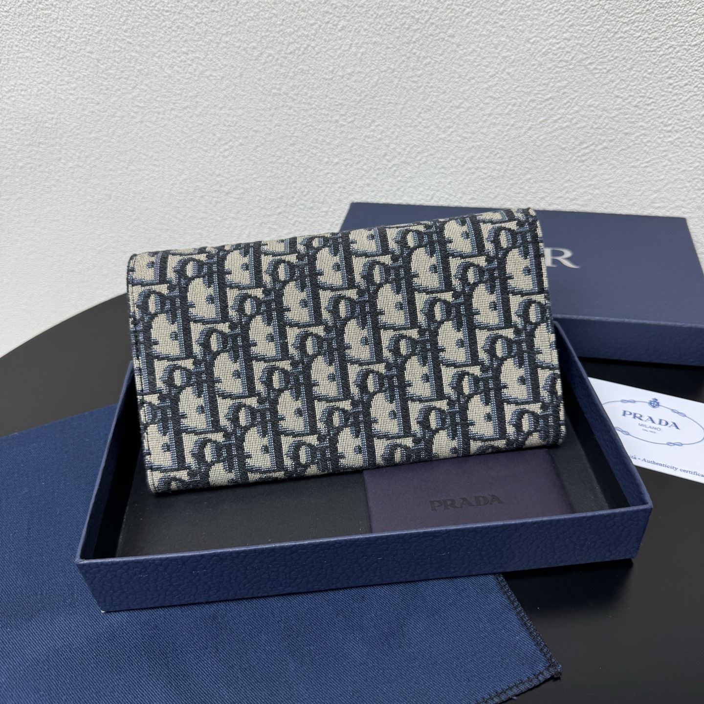 Dior Gravity Long wallet