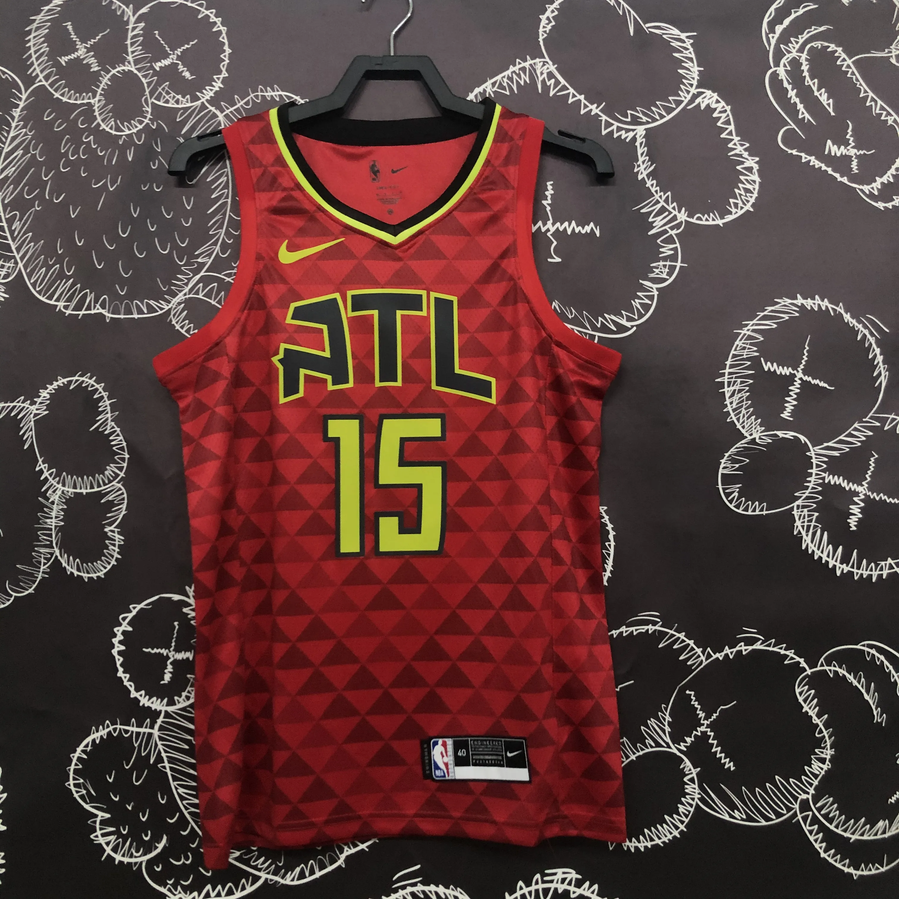 Atlanta Hawks Red Square  #15 Carter