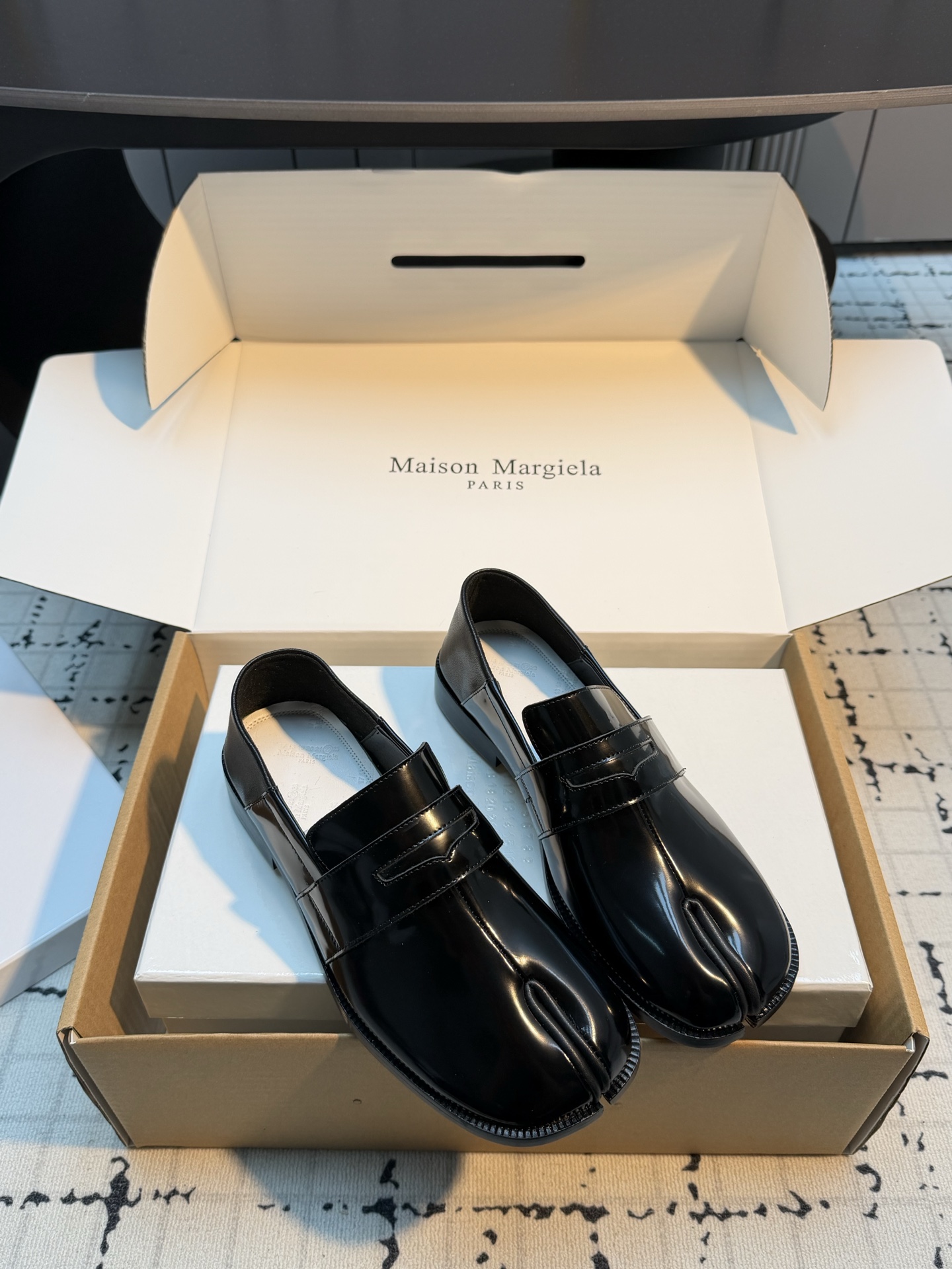 Maison Margiela Unisex Tabi Loafer