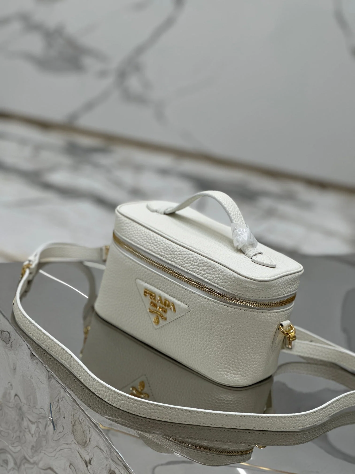 Prada VANITY CASE 18 IN WHITE GRAINED CALFSKIN GOLD HARDWARE