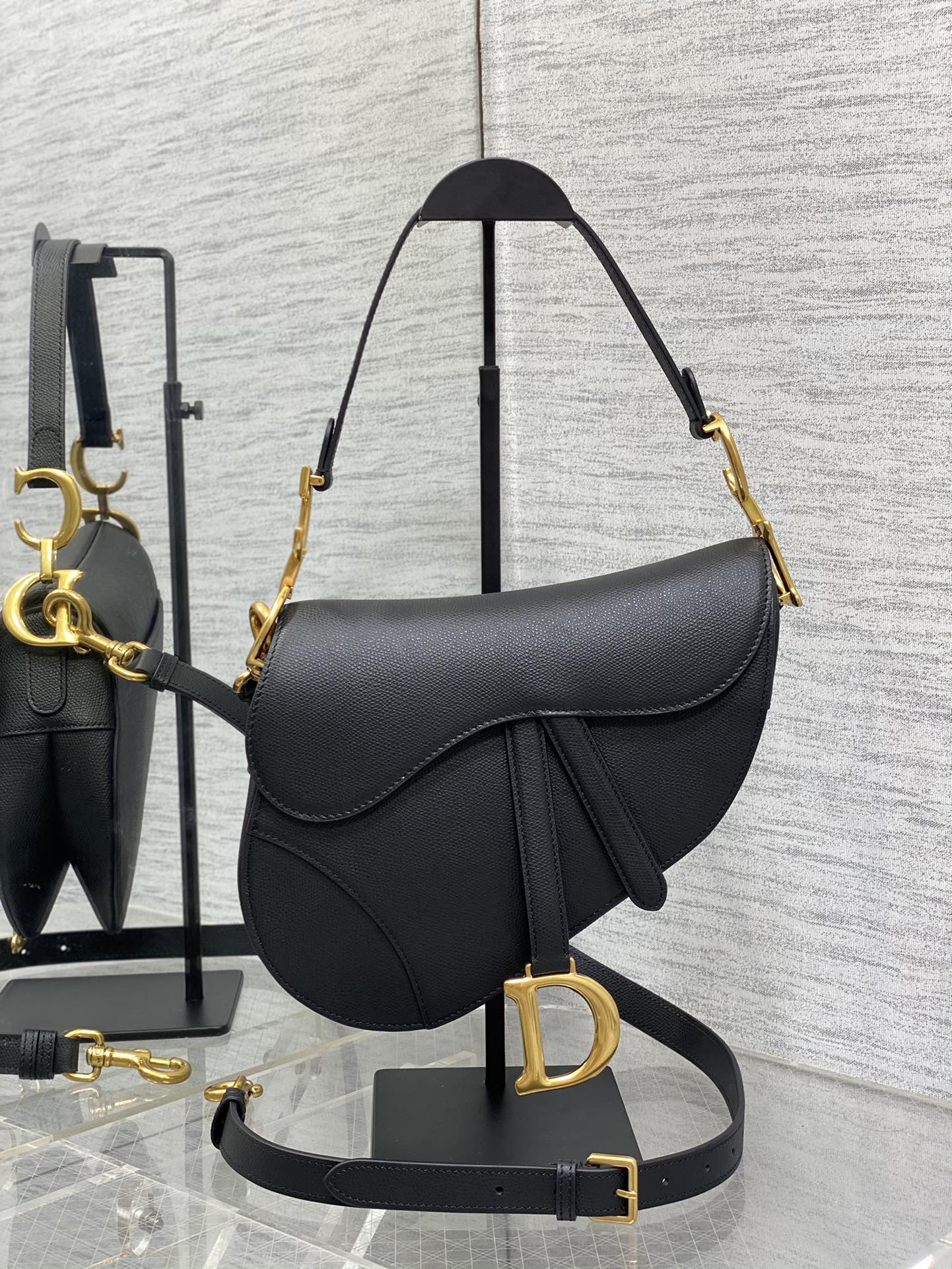 Dior Saddle Bag With Strap in Black