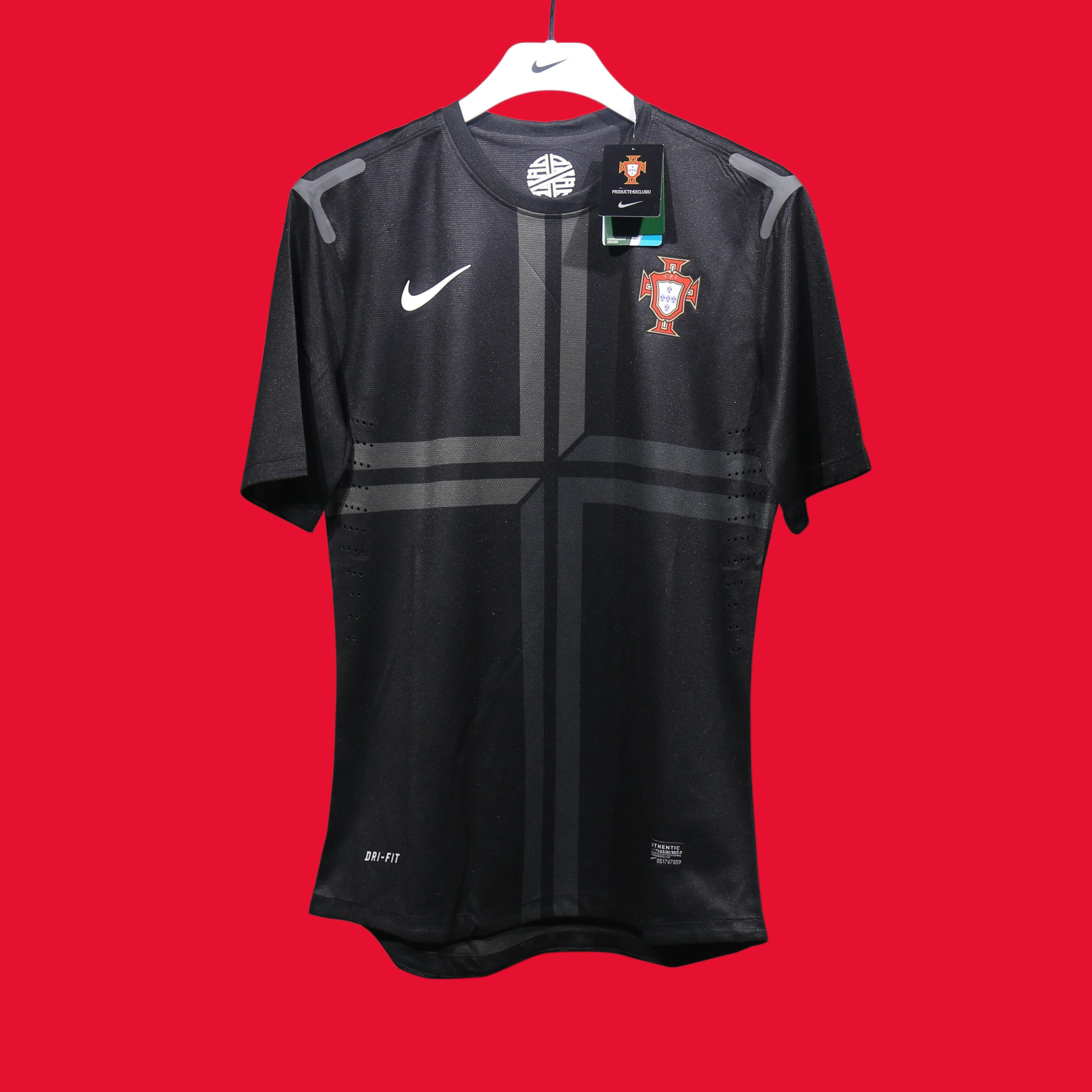 Player Version Retro Portugal 2013 Away S-3XL