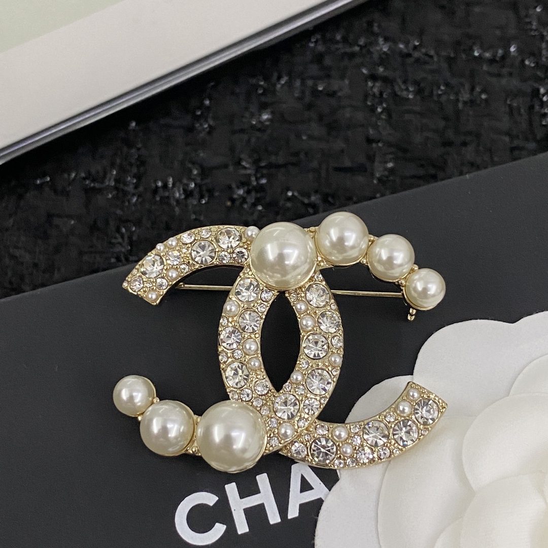 Chanel CC Brooch