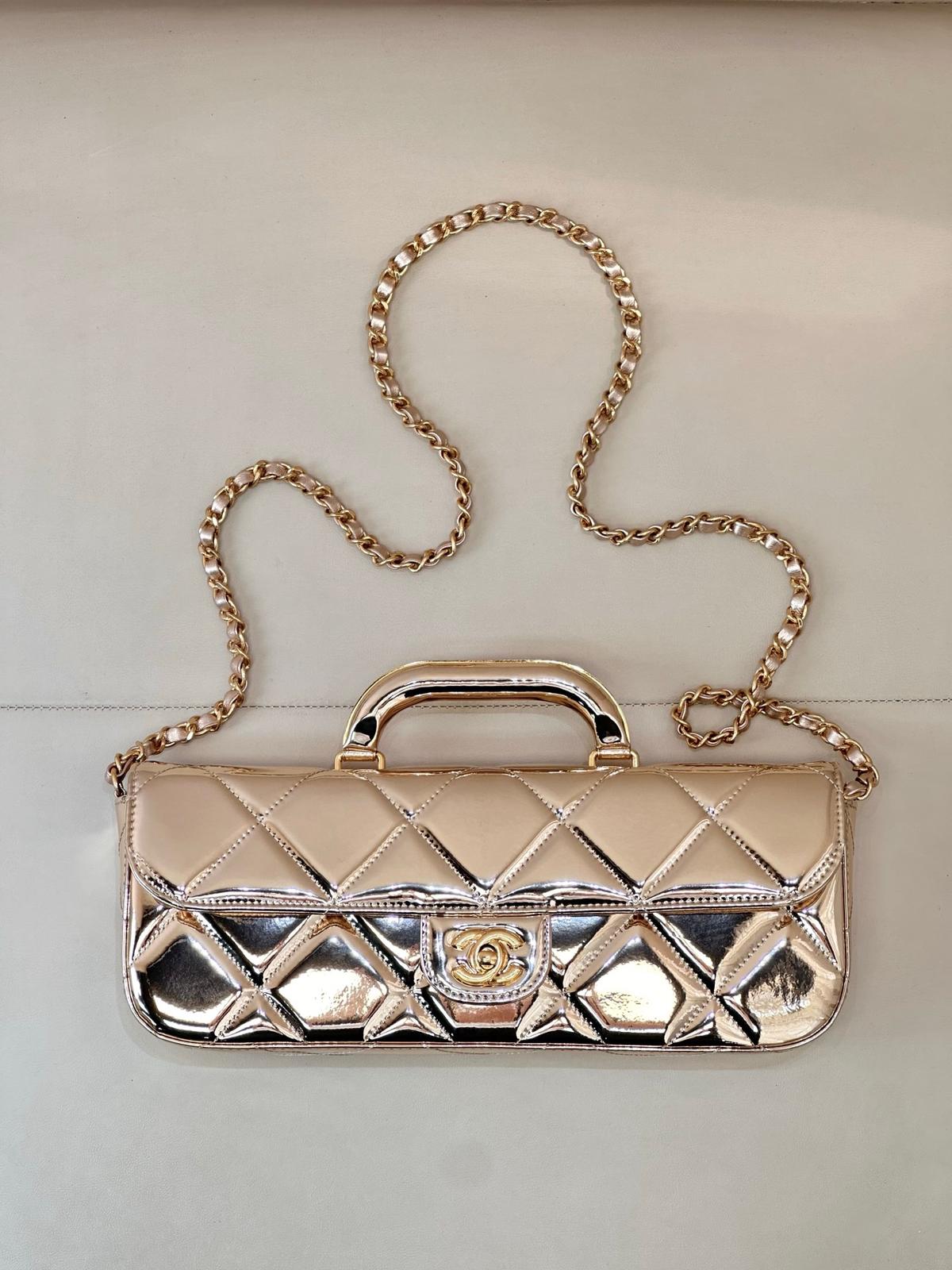 CHANEL Baguette handbag