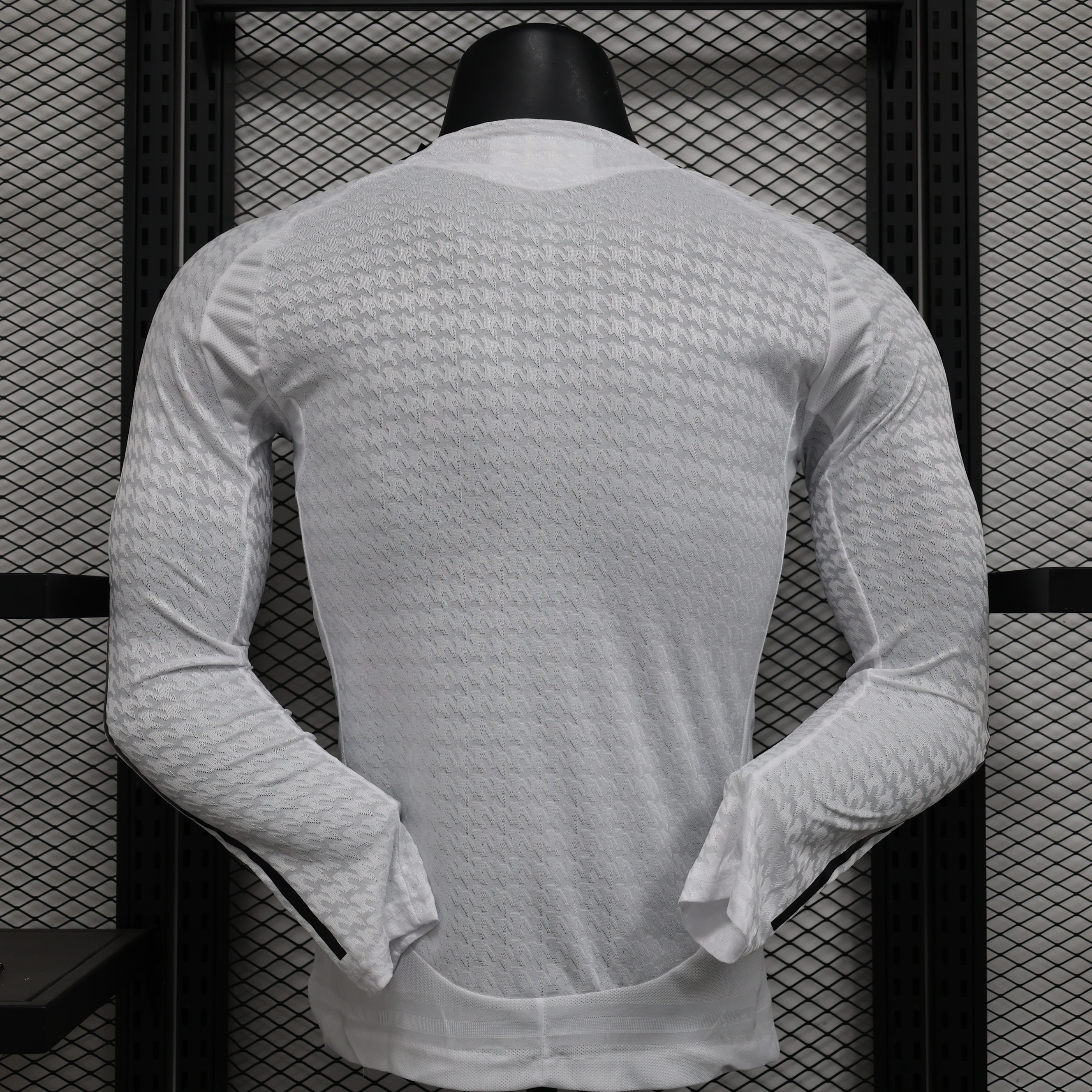 Real Madrid Home Player Version Long Sleeve Man Jersey 25/26