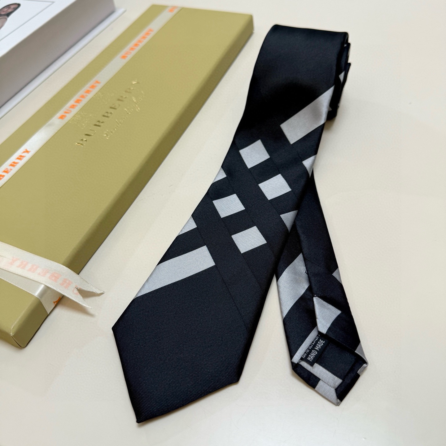 Burberry Men's Check Tie