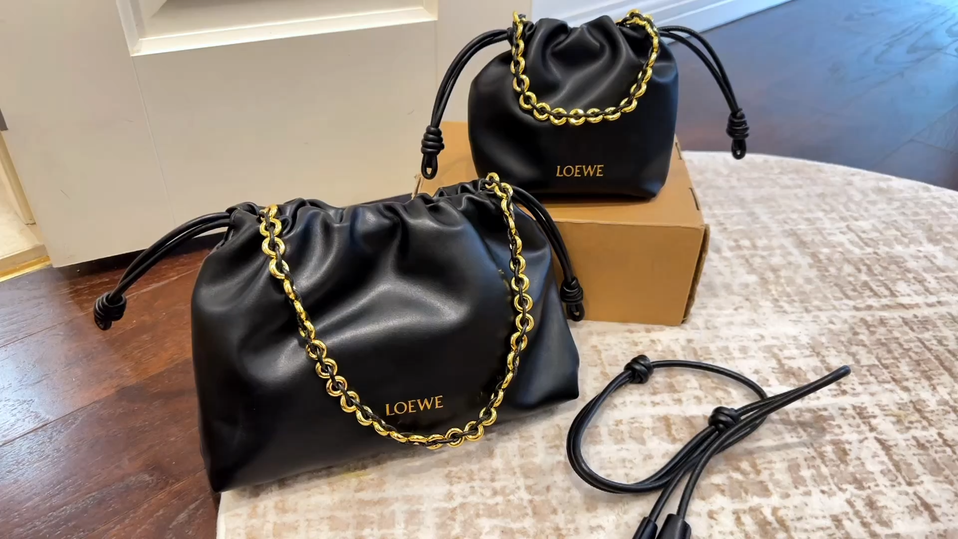 Loewe Flamenco Purse 28/14 Knotted Drawstring Ruched Leather Gold Donut Chain Dumpling Crossbody Bag - KAIROO