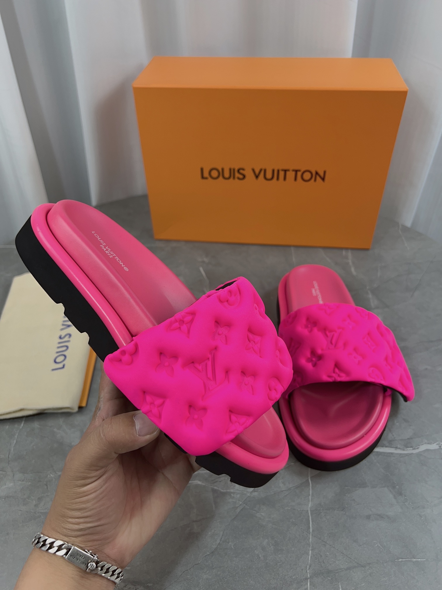 LV Pillow Comfort Mule