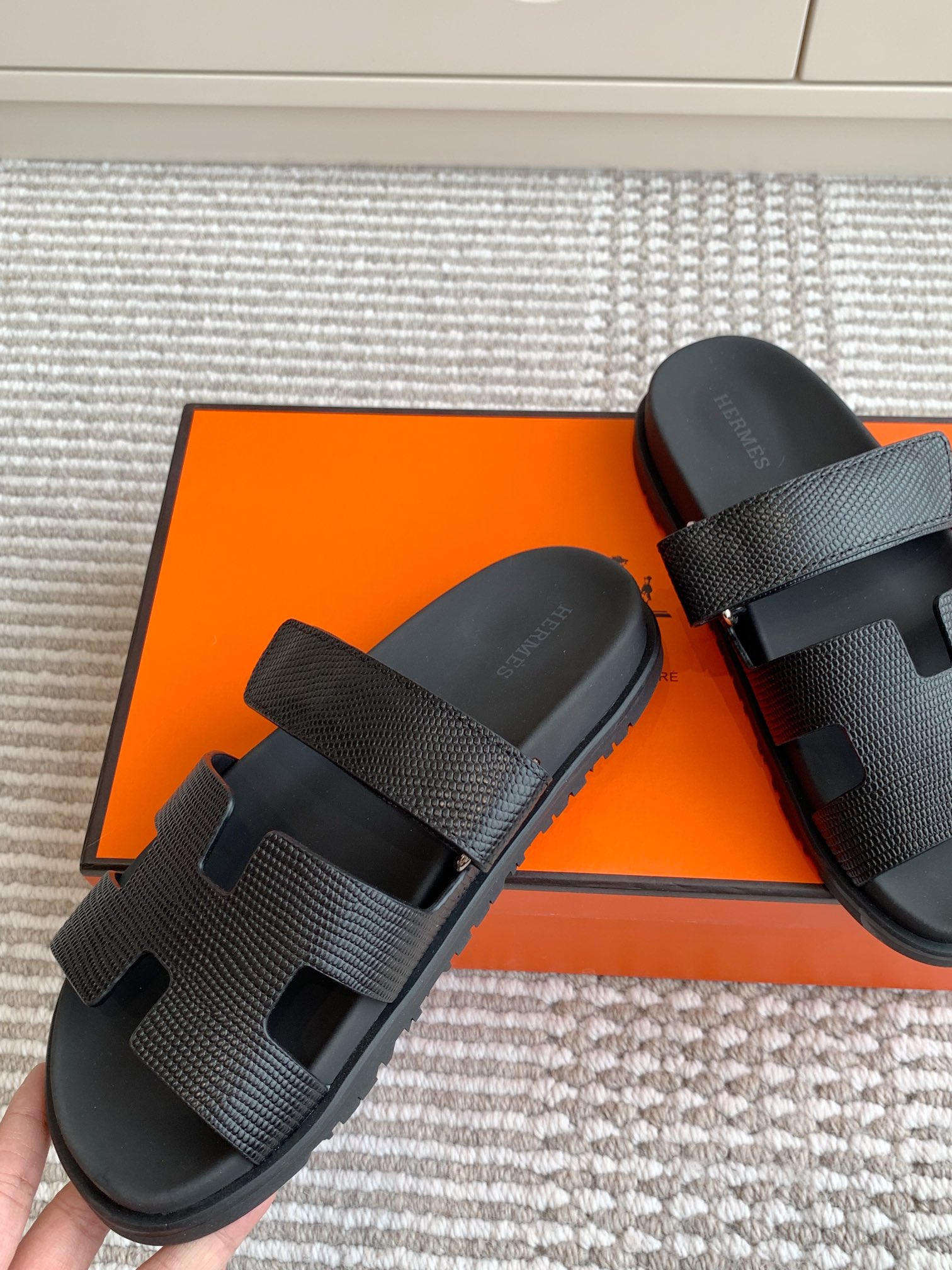 Hermes Chypre Unisex Leather Sandal