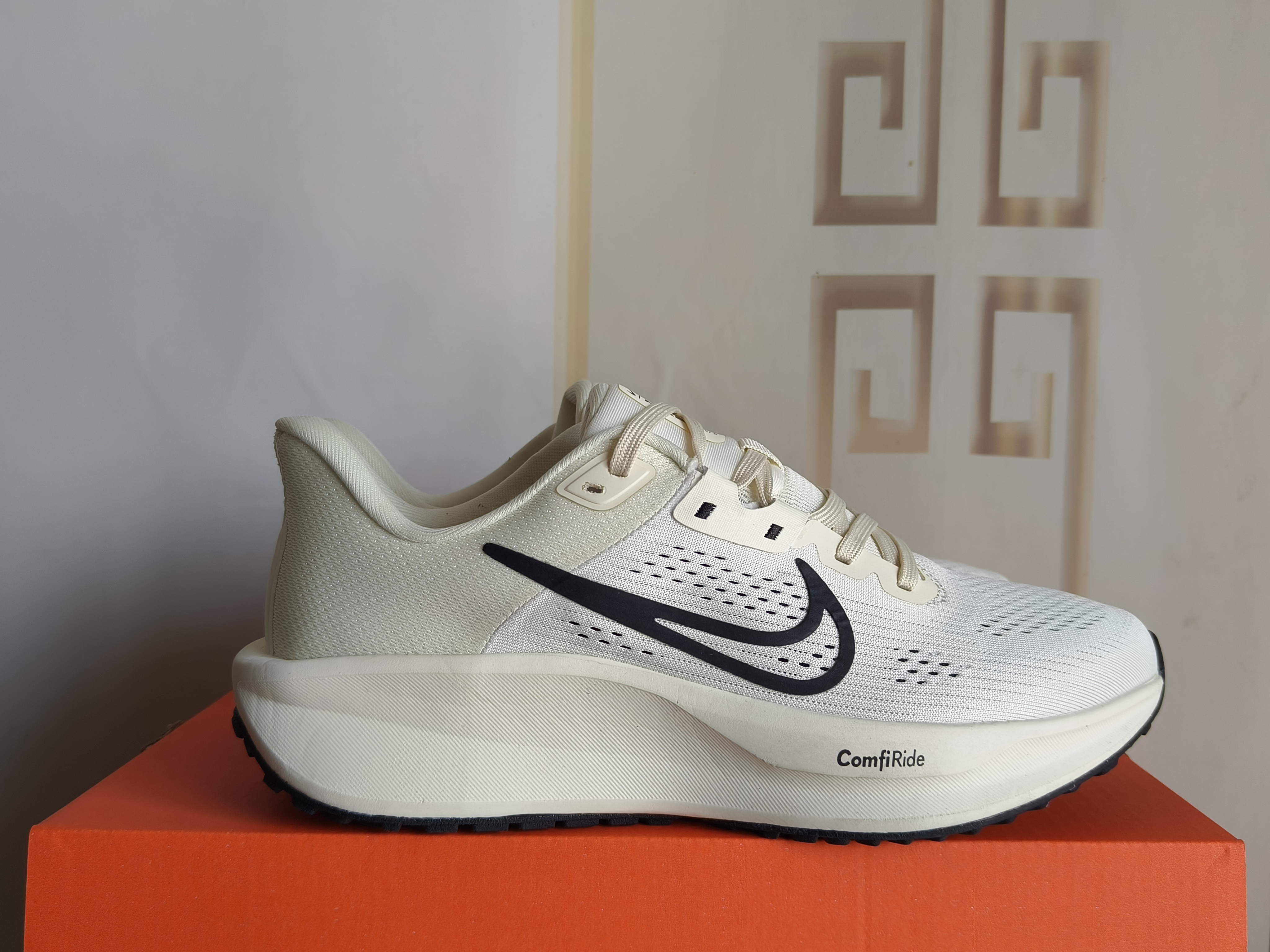 FD6033-104 US Men's Sizes6 to 11 in half sizes Beige Gen6 Shoes tianlong