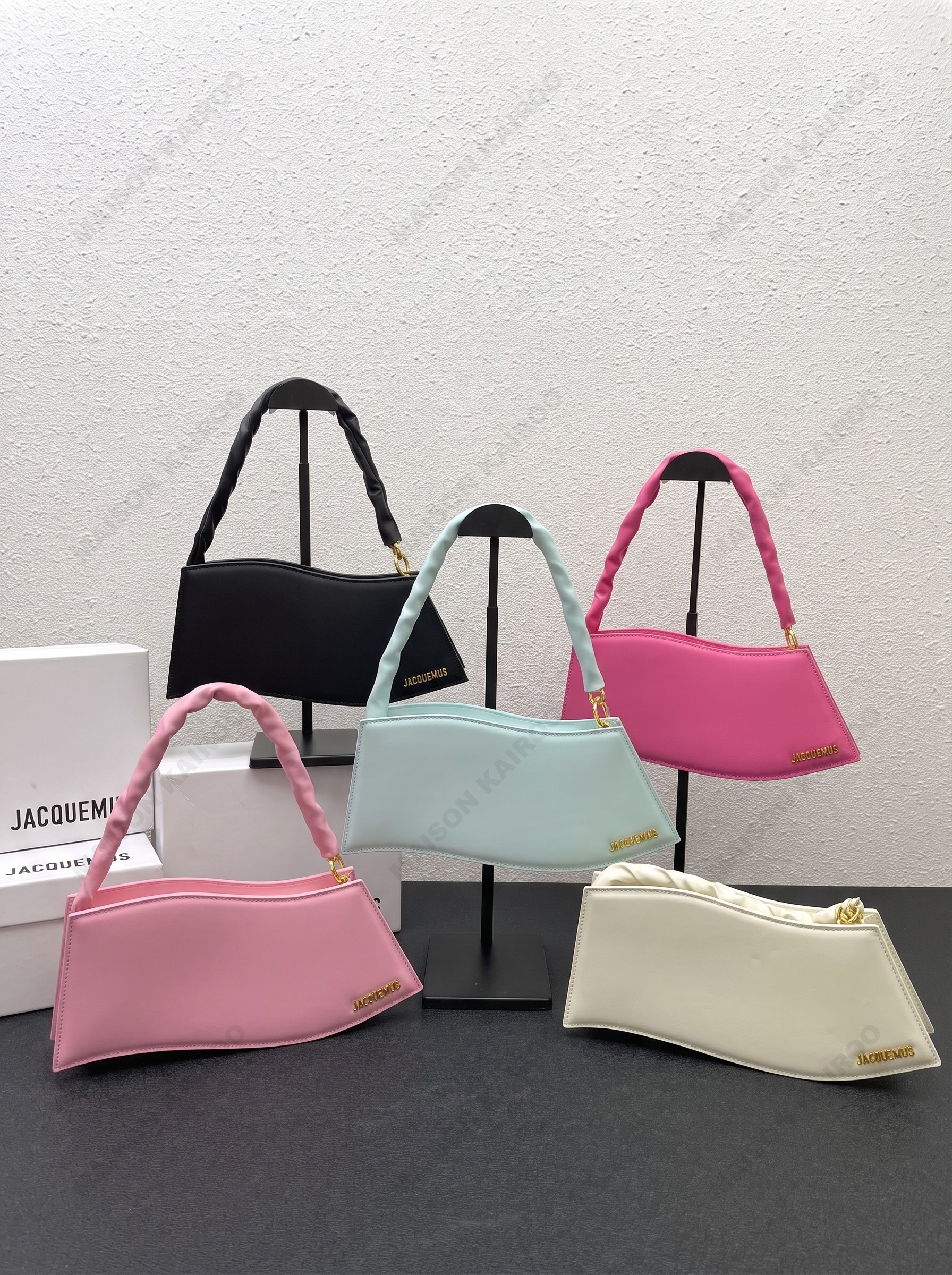 Jacquemus La Vague Smooth Leather Irregular Wavy Twist Strap Hobo Baguette Shoulder Bag - KAIROO
