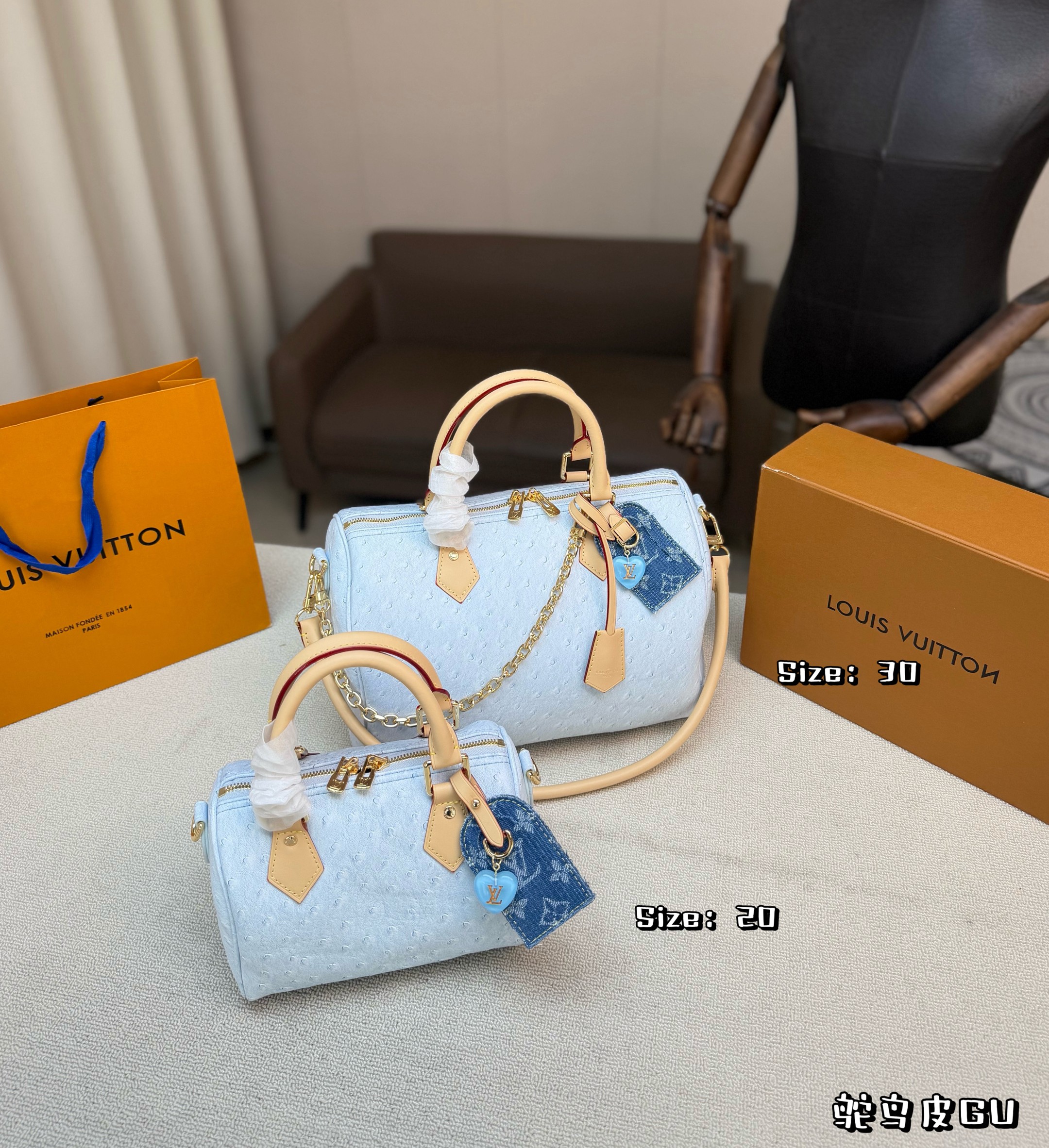 Louis Vuitton LV Speedy 20/25 Pink & Blue Ostrich Leather Heart Charm Boston Top Handle Bag - KAIROO