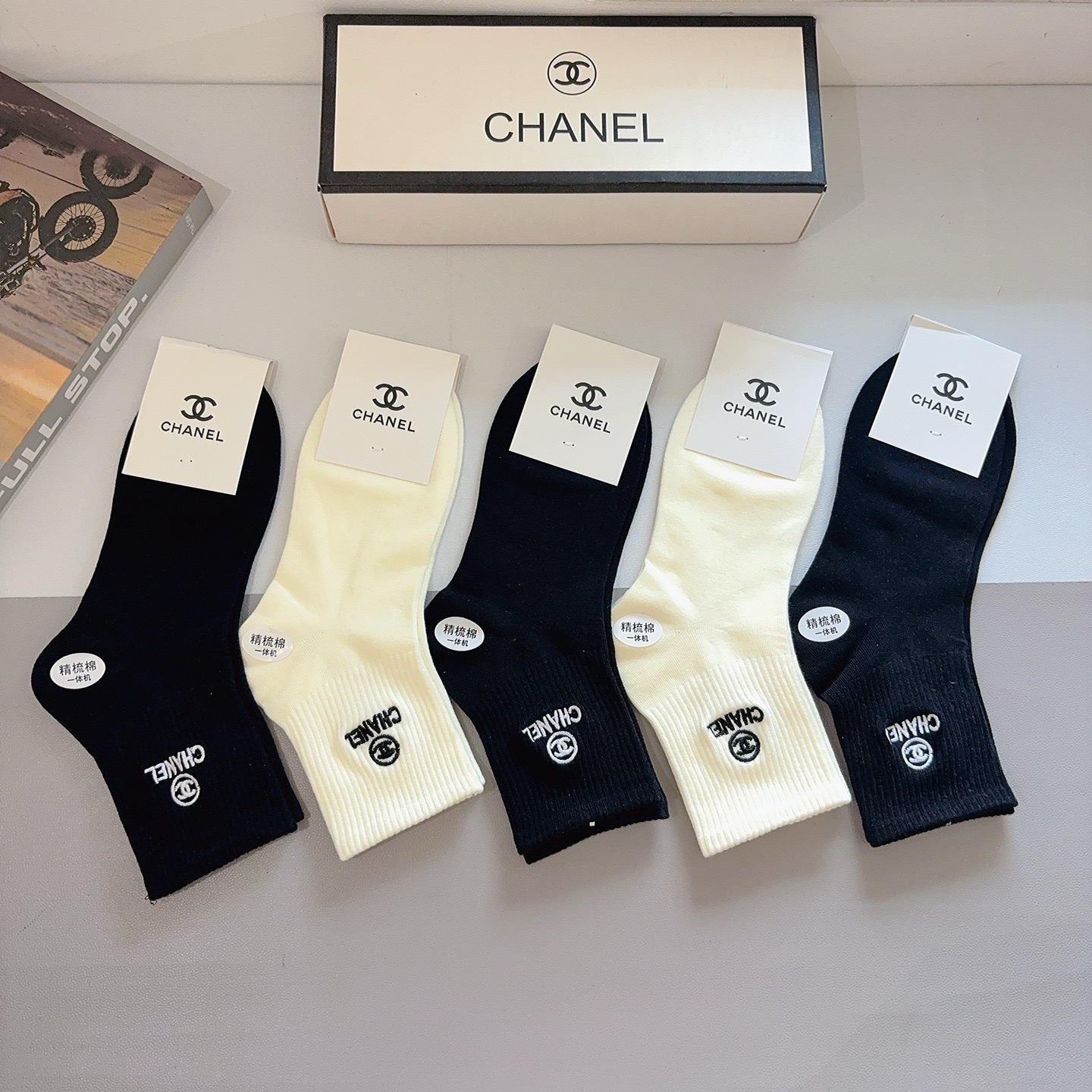 Chanel Socks 5-Pack - KAIROO