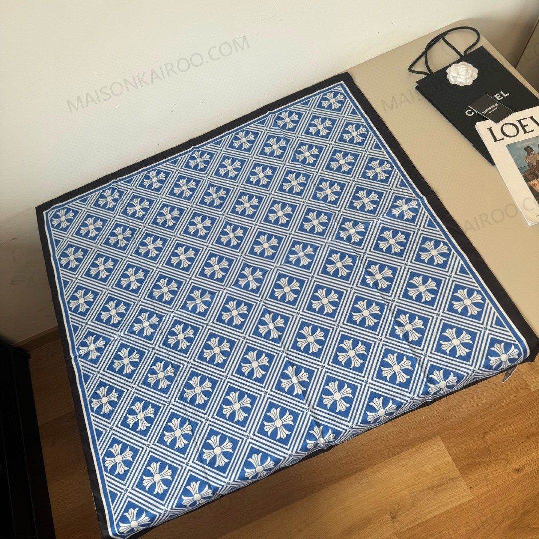 Chanel Geometric Floral Grid 90 Square Scarf - KAIROO