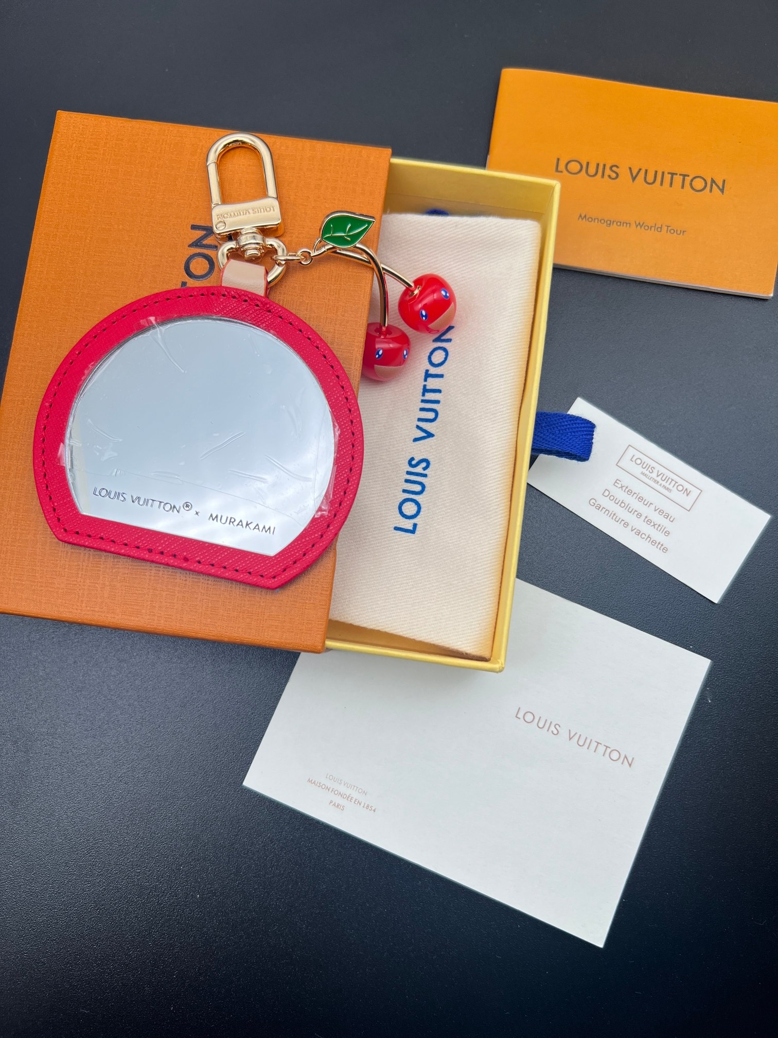 LV LV x TM CERISE LV MINI MIRROR Key chain