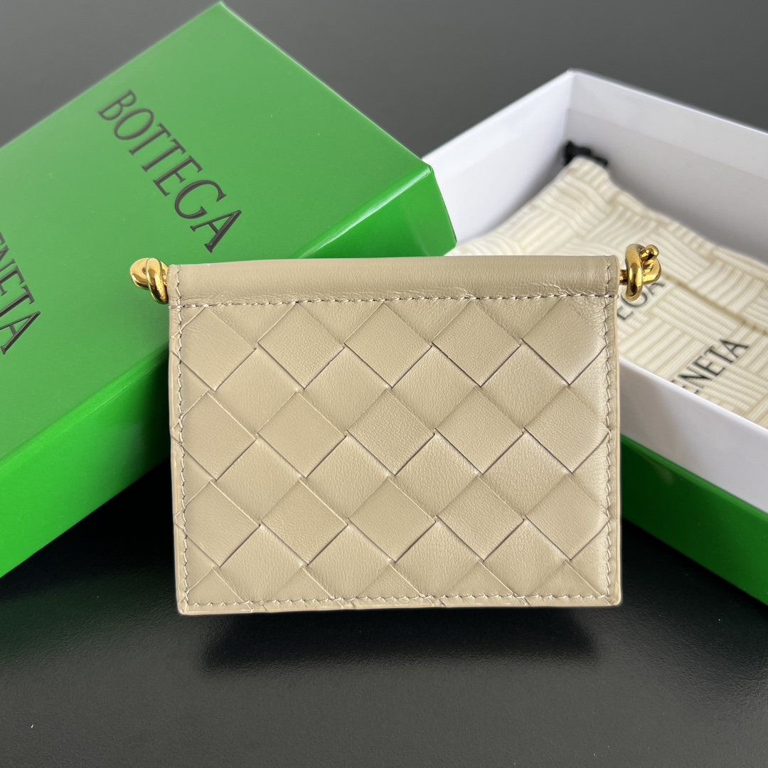 Bottega Veneta Solstice Card Holder in Beige Intreccio Leather