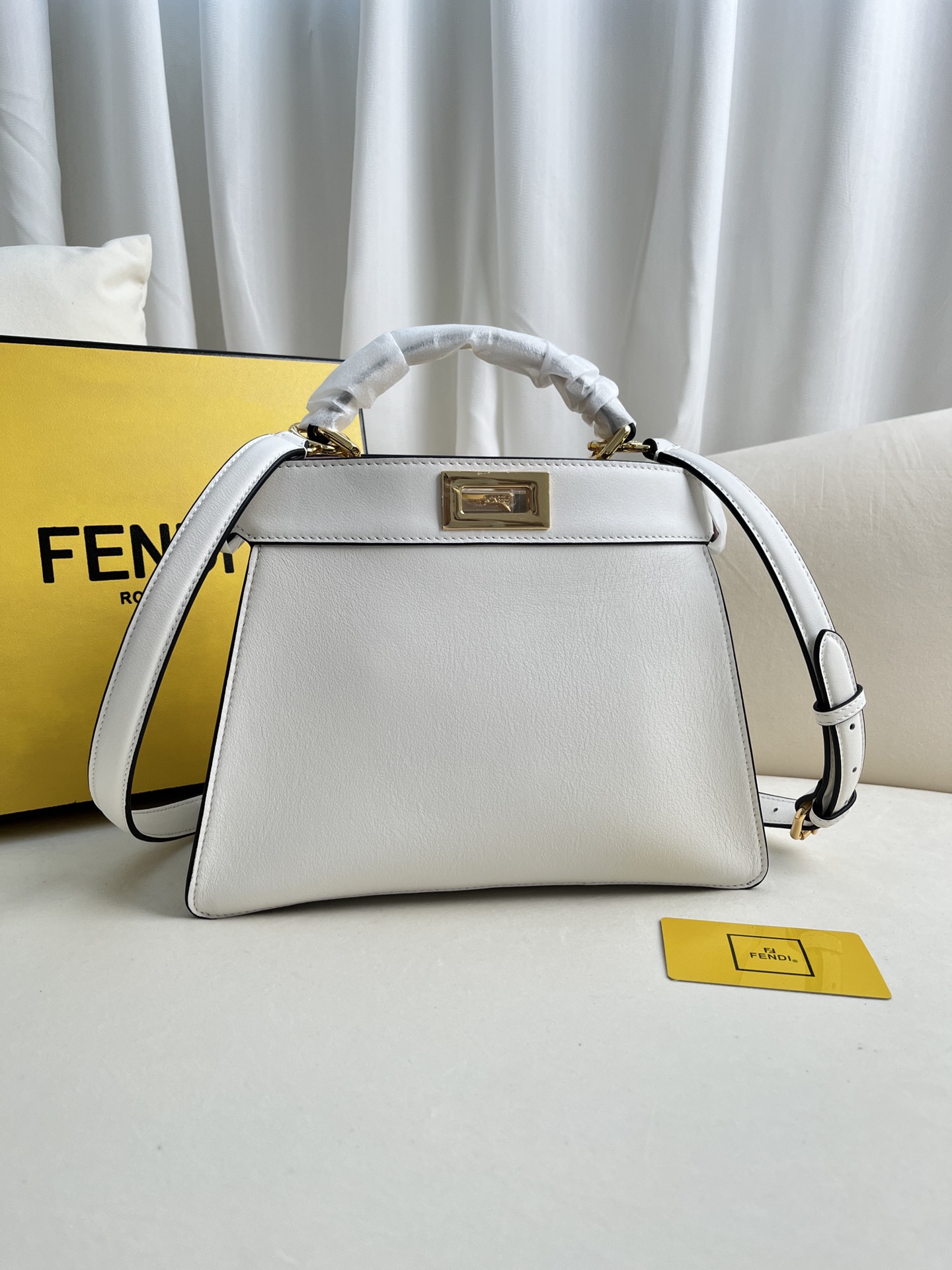Fendi Iconic Peekaboo ISeeU Medium Leather Bag-White