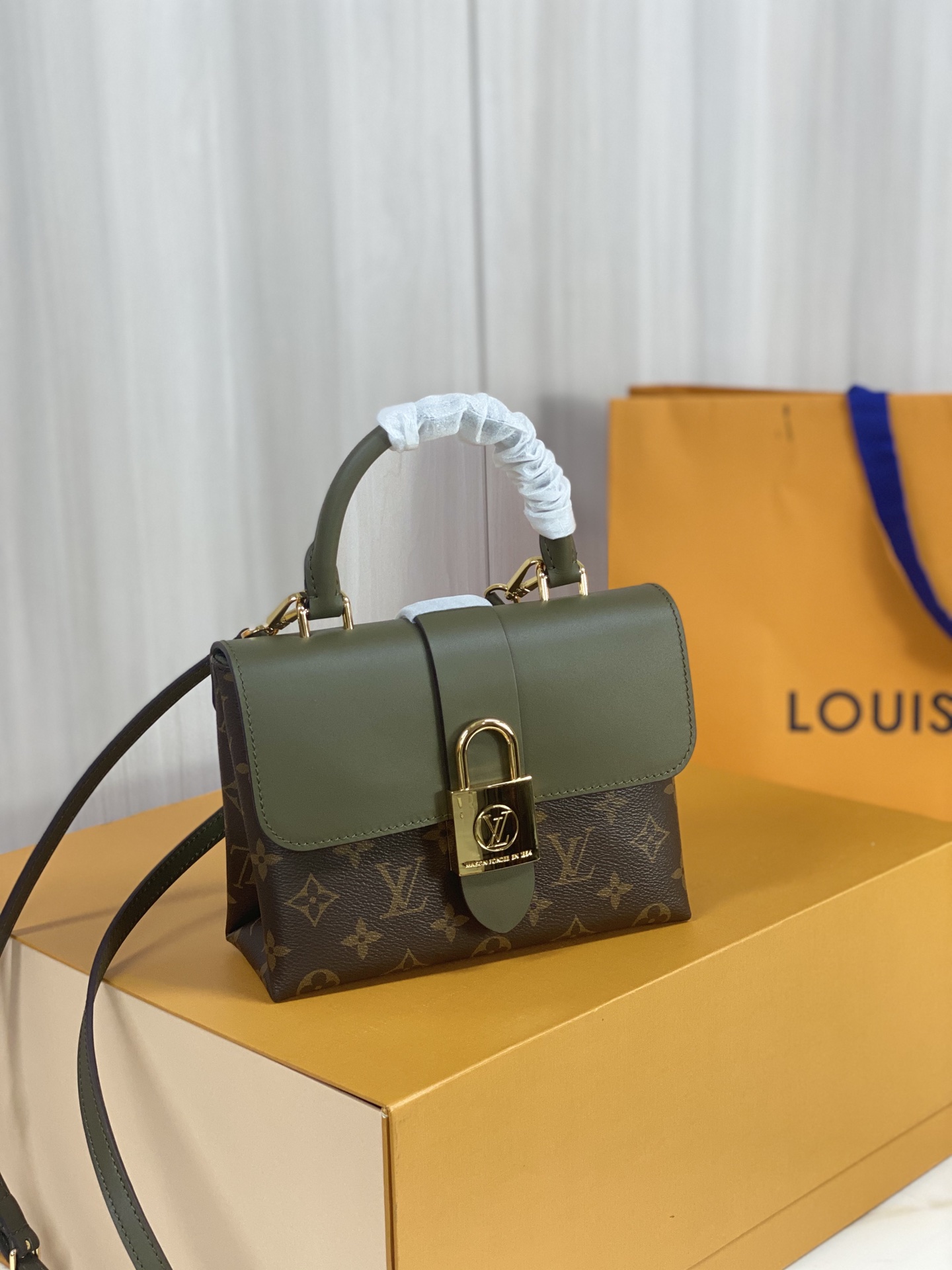 Louis Vuitton LV Locky BB M44797