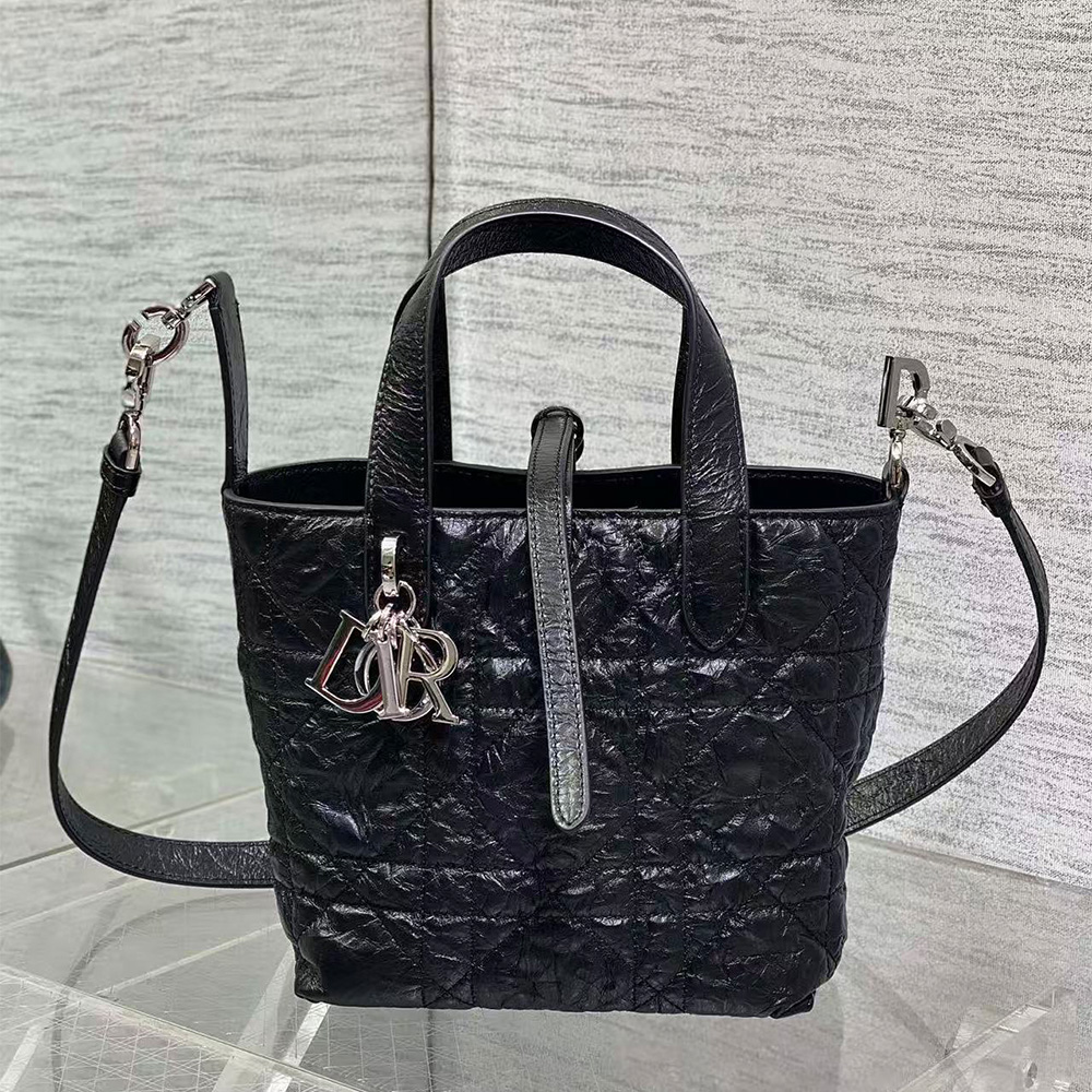 Dior Small Toujours Vertical Tote Bag Macrocannage Crinkled Calfskin (Mirror Quality)