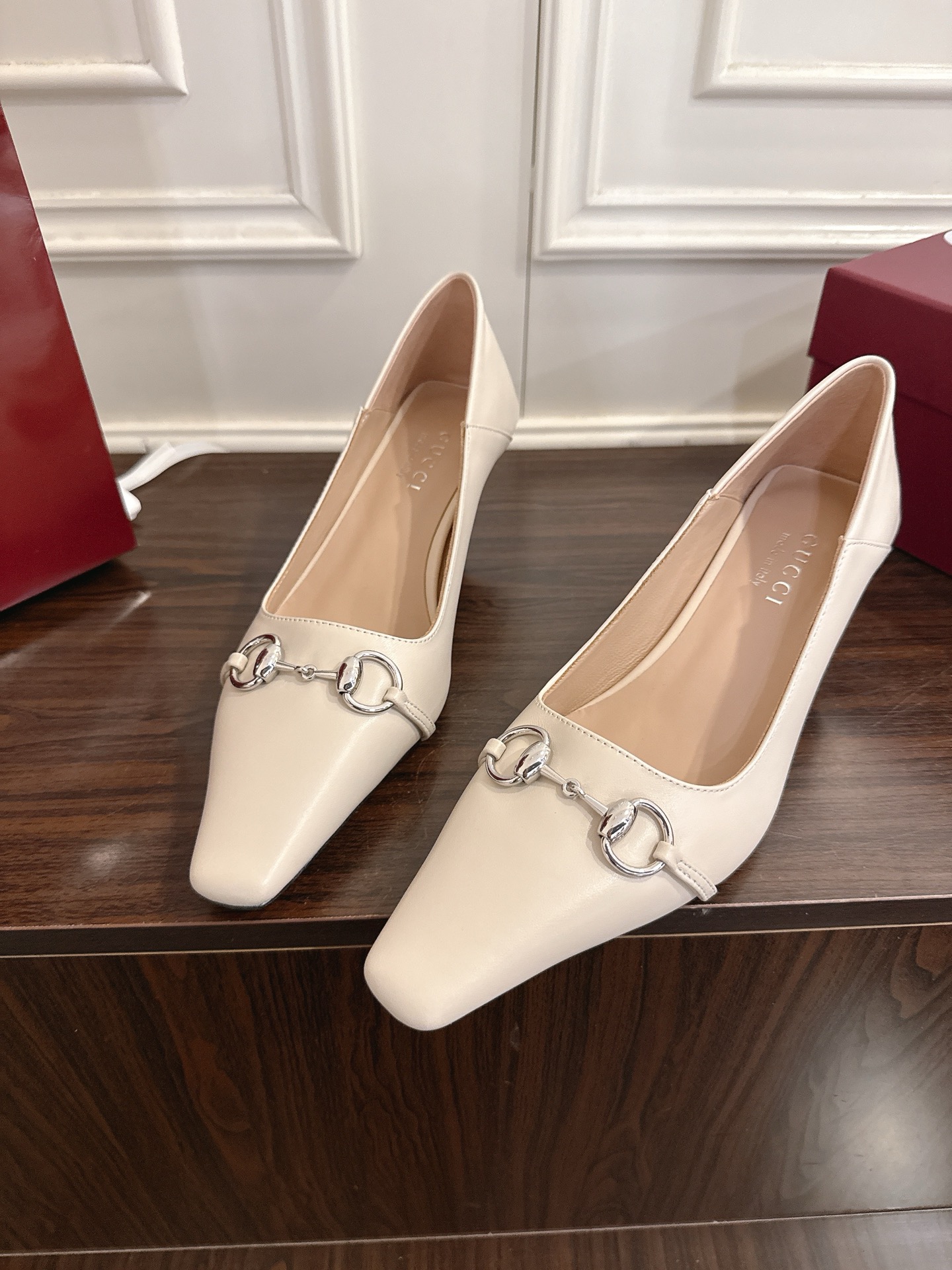 Women's Gucci Vittoria Pump