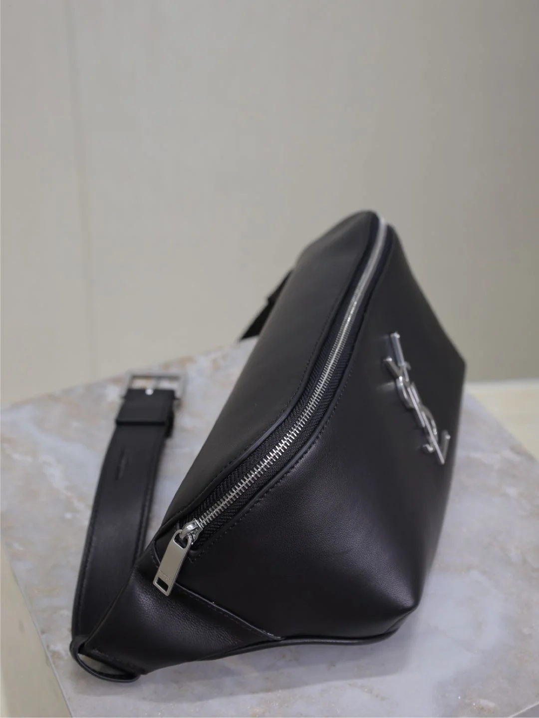 Saint Laurent YSL Classic Bag 25cm Black Lamskin Sliver HW