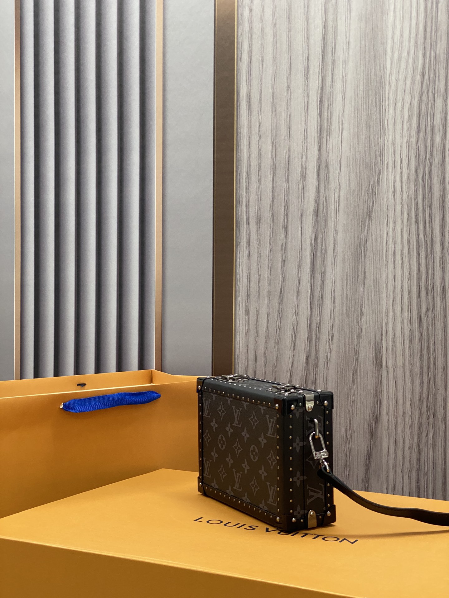 Louis Vuitton LV Clutch Box M20251