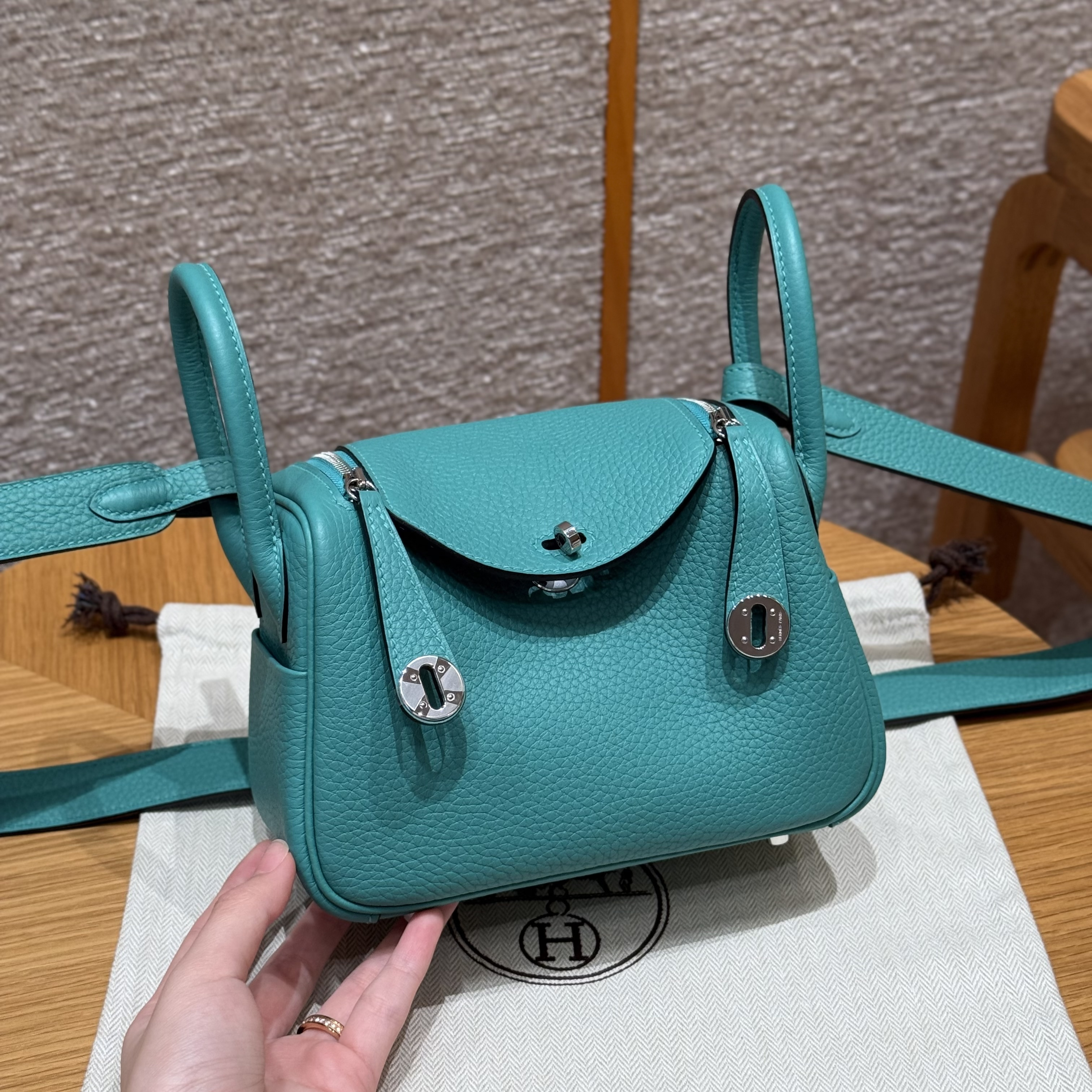 Hermes Vert Verone Clemence Mini Lindy 20