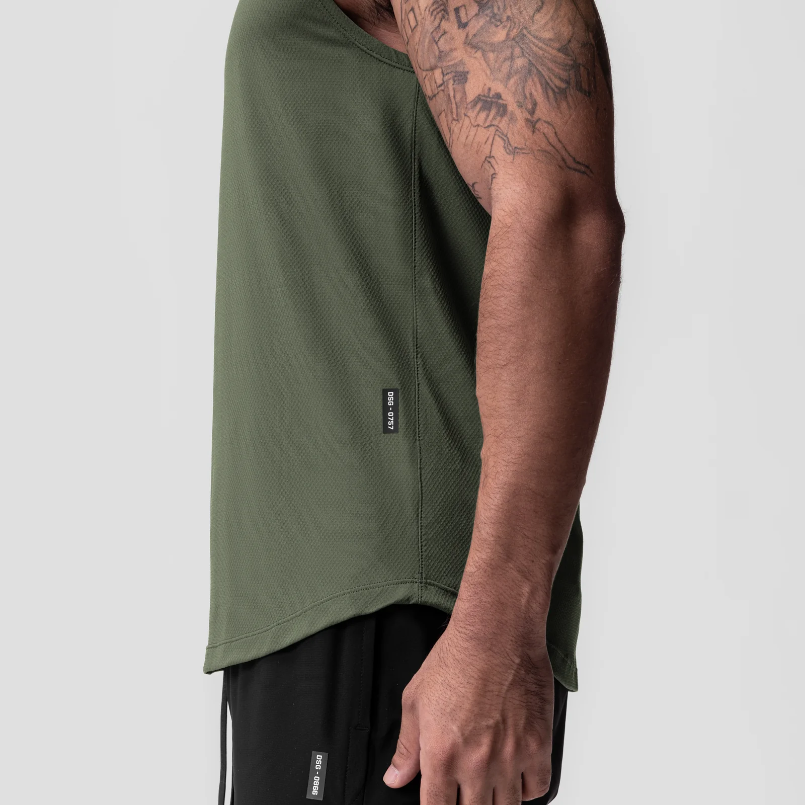 0757. AeroSilver Cutoff Tank - Olive