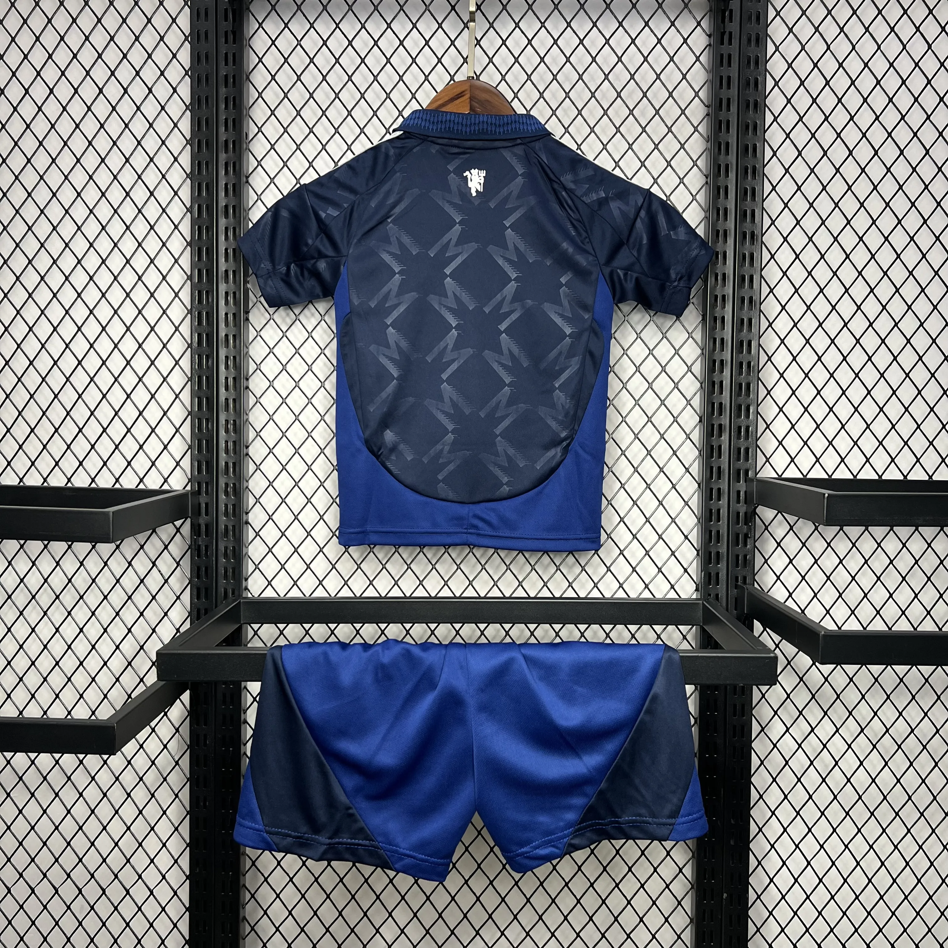 Kids Manchester United 24/25 Away Kit16-28