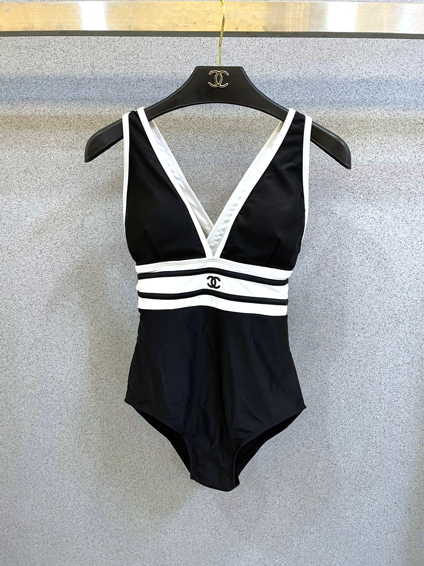 Chanel Deep V-Neck Color-Block Stripe Waist One-Piece Swimsuit - KAIROO