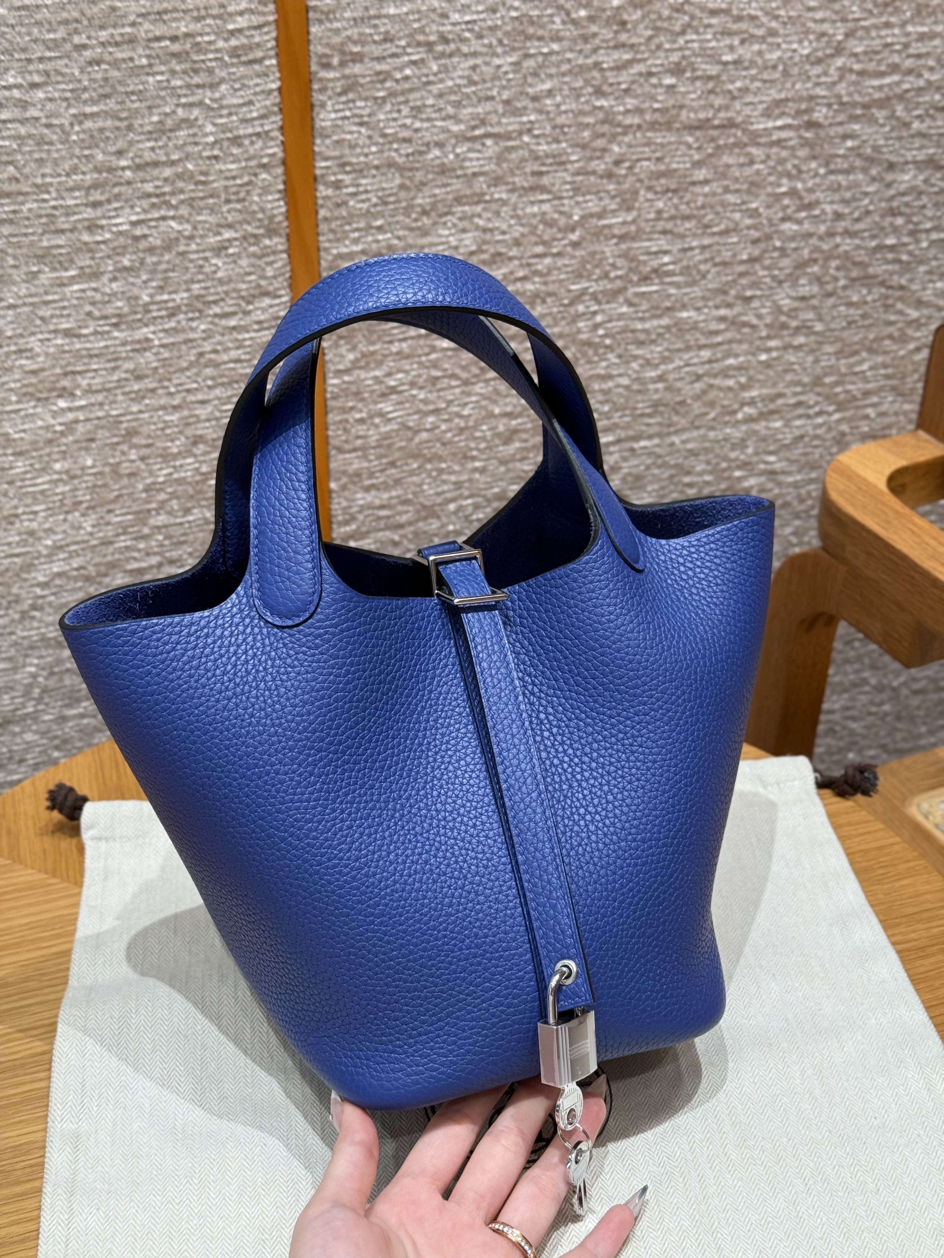 Hermes Blue Electric Clemence Picotin 18
