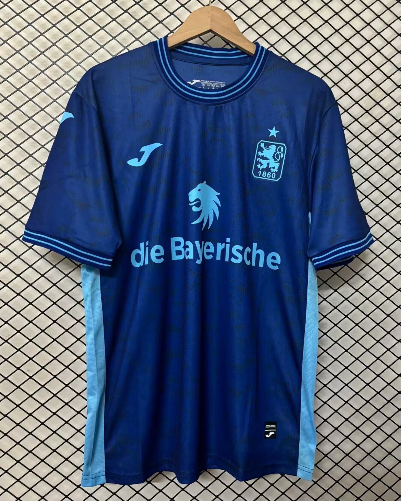 2526 Munich 1860 Away Fan S-4XL