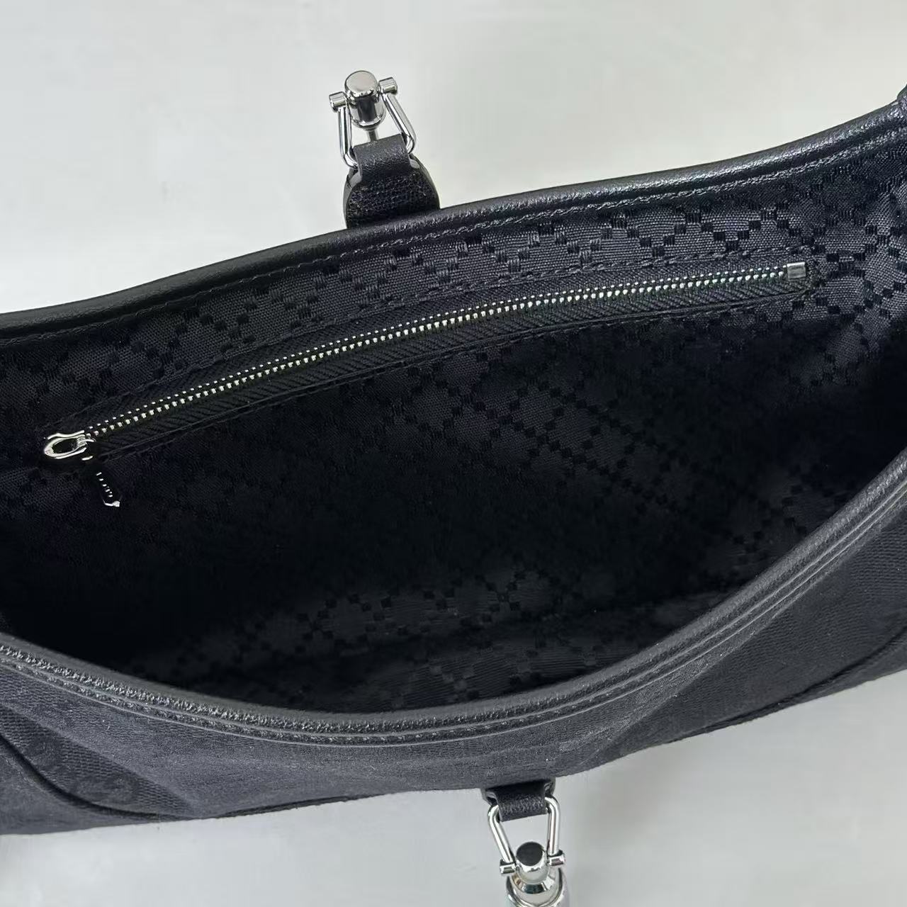 Gucci Jackie Slim small shoulder bag