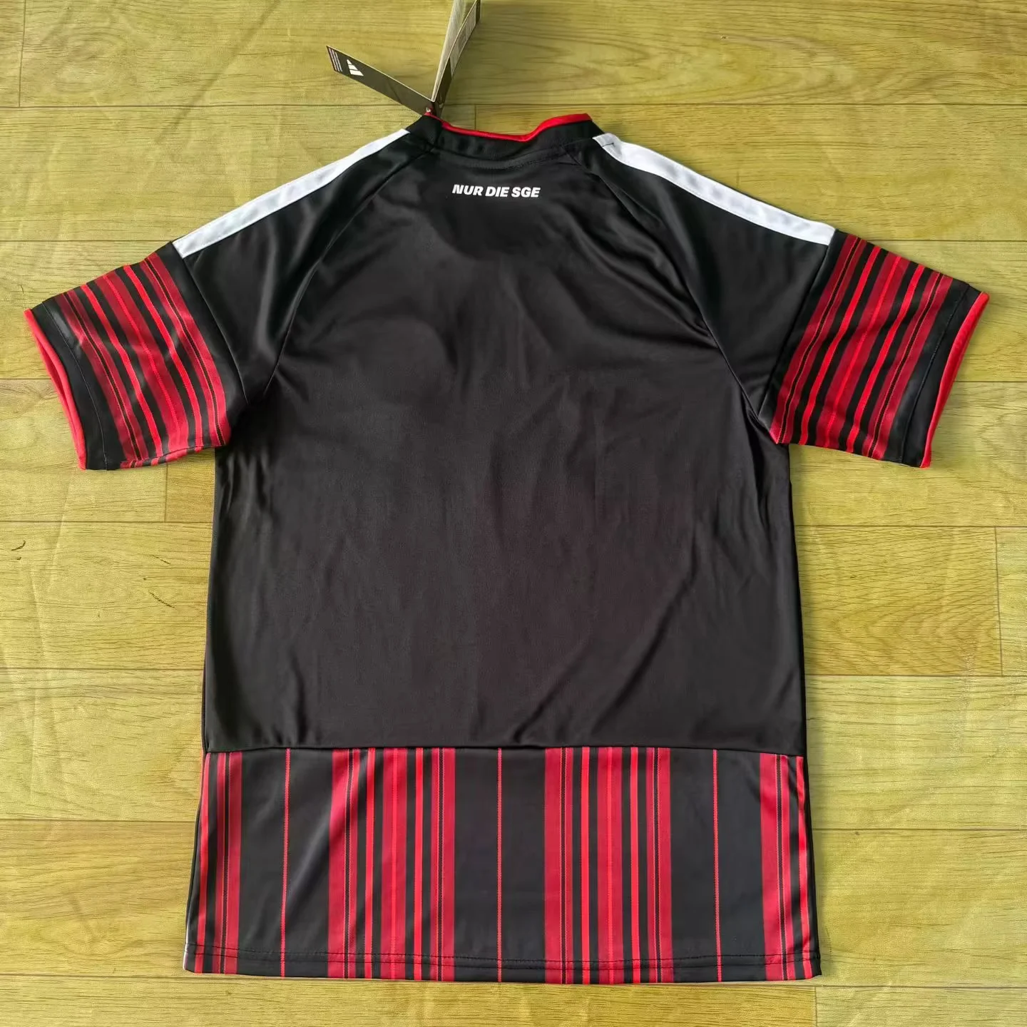 2026-27  Eintracht Frankfurt Home Red Fans Football Shirt 1:1 Thai Quality