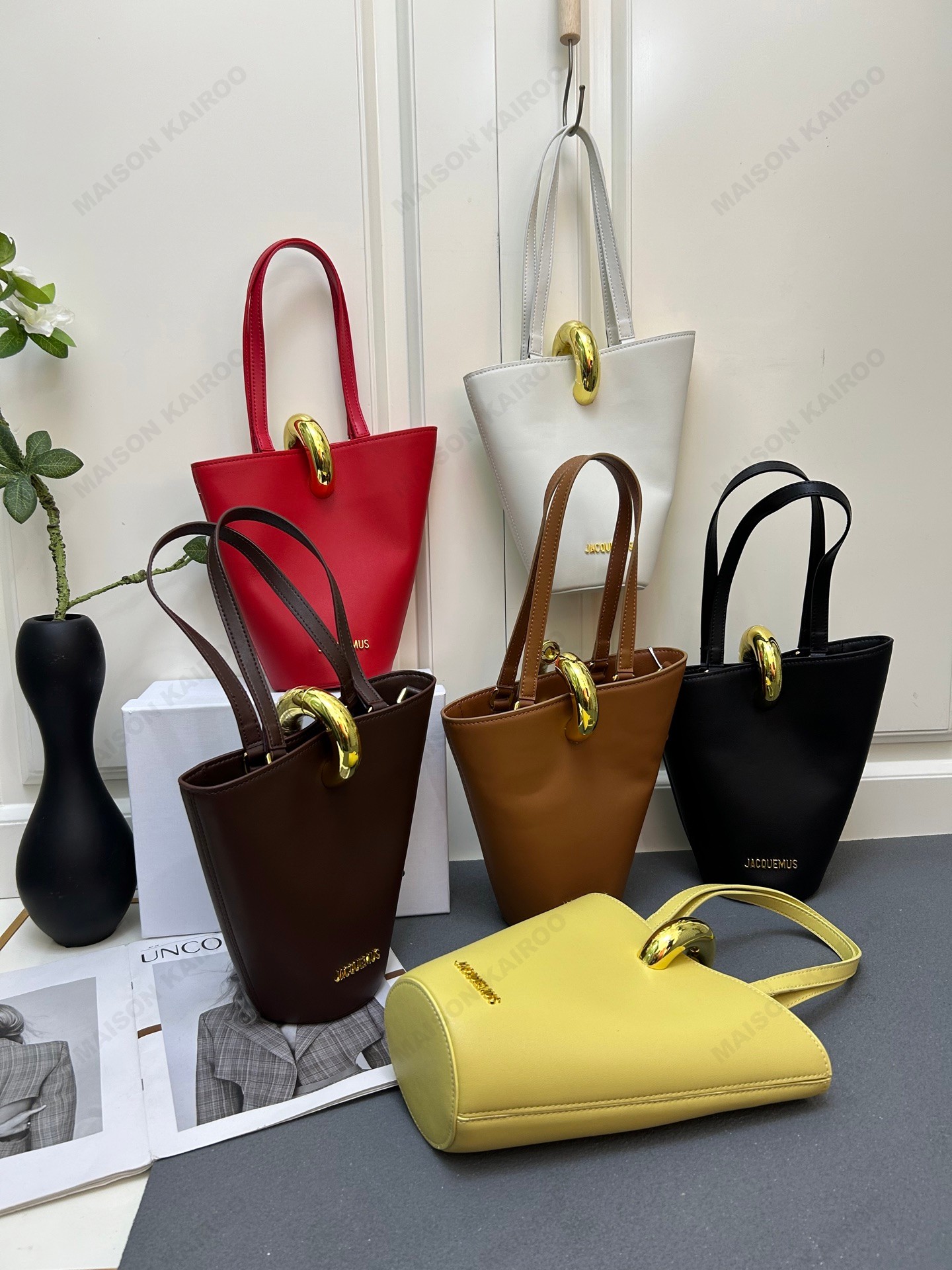 Jacquemus Le Petit Bambola Smooth Leather Gold Ring Handle Tote Bucket Shoulder Bag - KAIROO