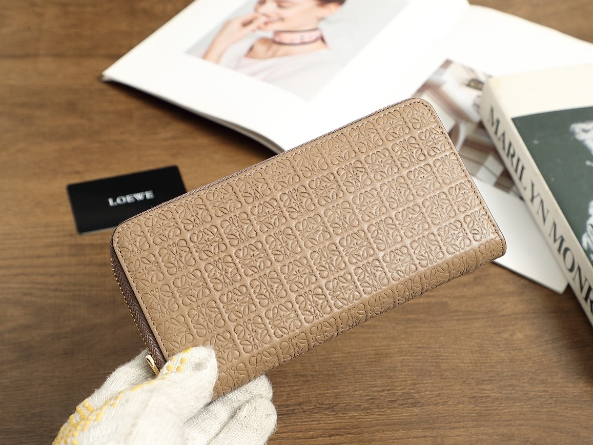 Loewe Repeat Anagram Embossed Leather Multi-card Slot Zip Around Long Wallet - KAIROO