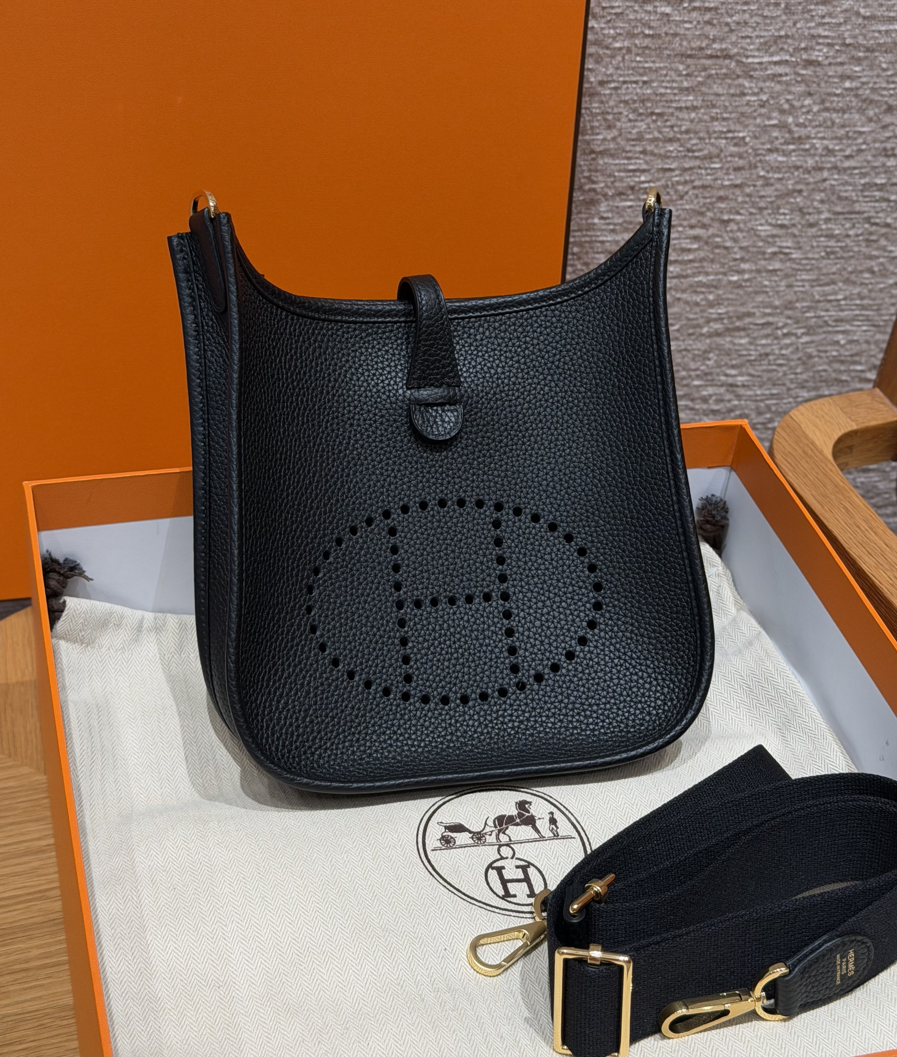 Hermes Black Clemence Small Evelyne 23 III